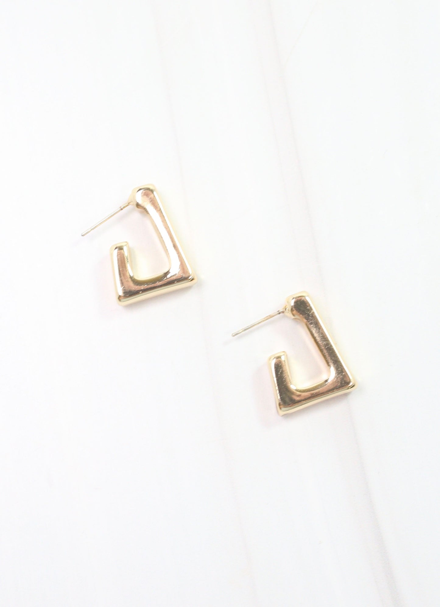 Kenneth Hoop Earring Gold