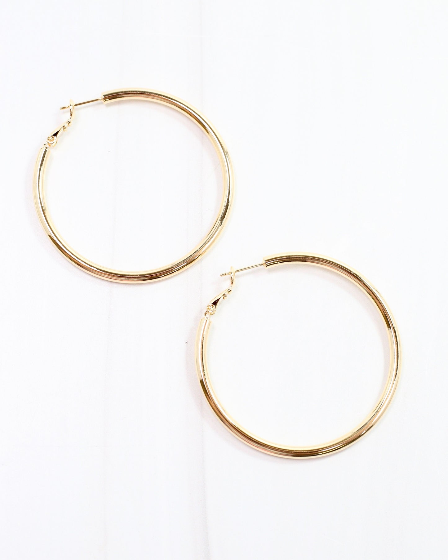 Lucille Hoop Earring Shiny Gold