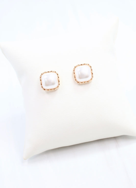 Mariah Pearl Stud Earring Cream