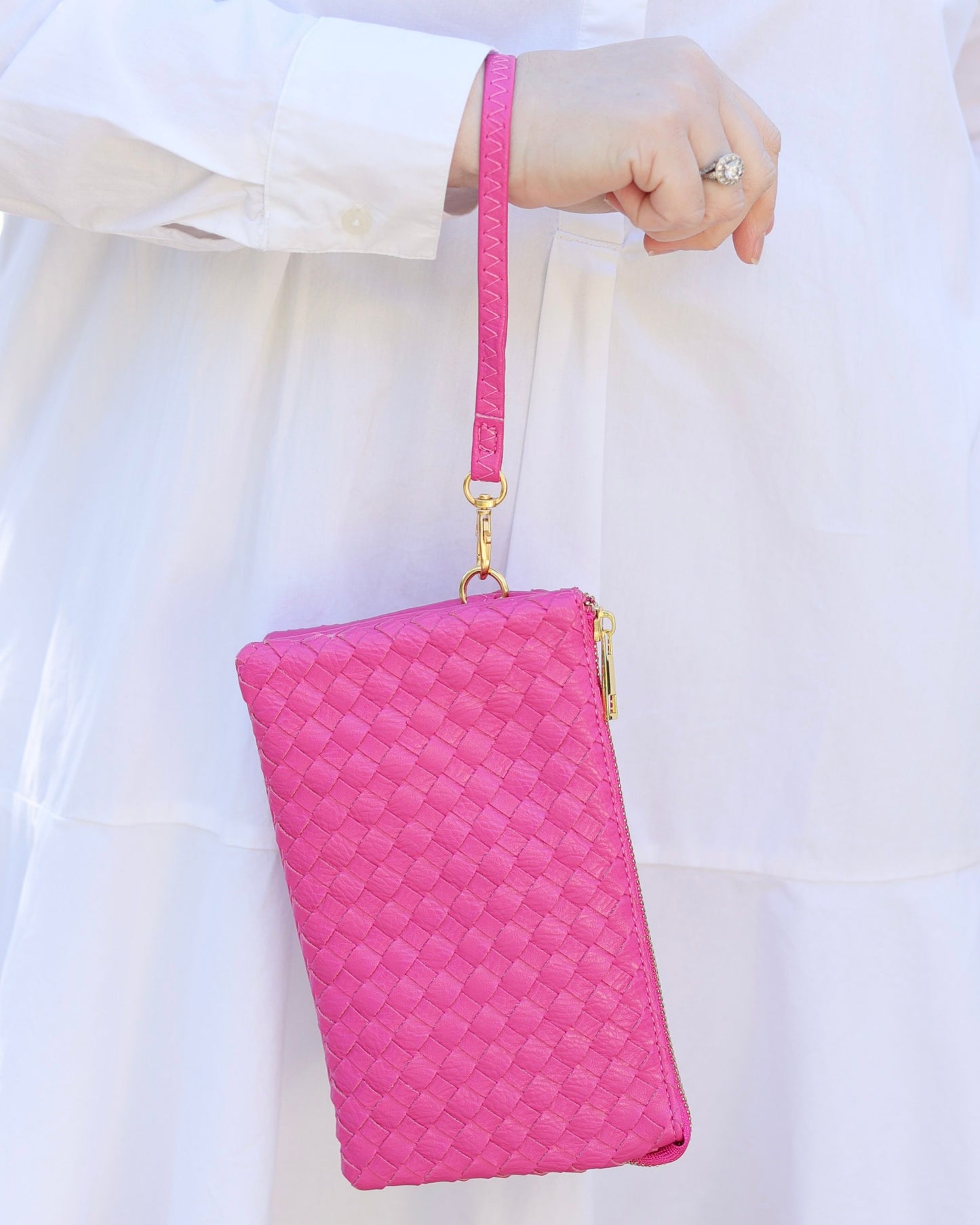 Liz Crossbody Bag Woven Hot Pink
