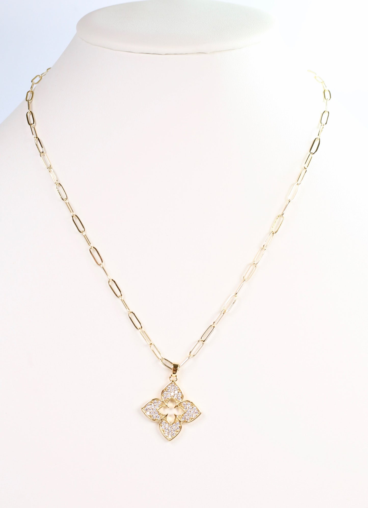 Armie CZ Clover Necklace GOLD