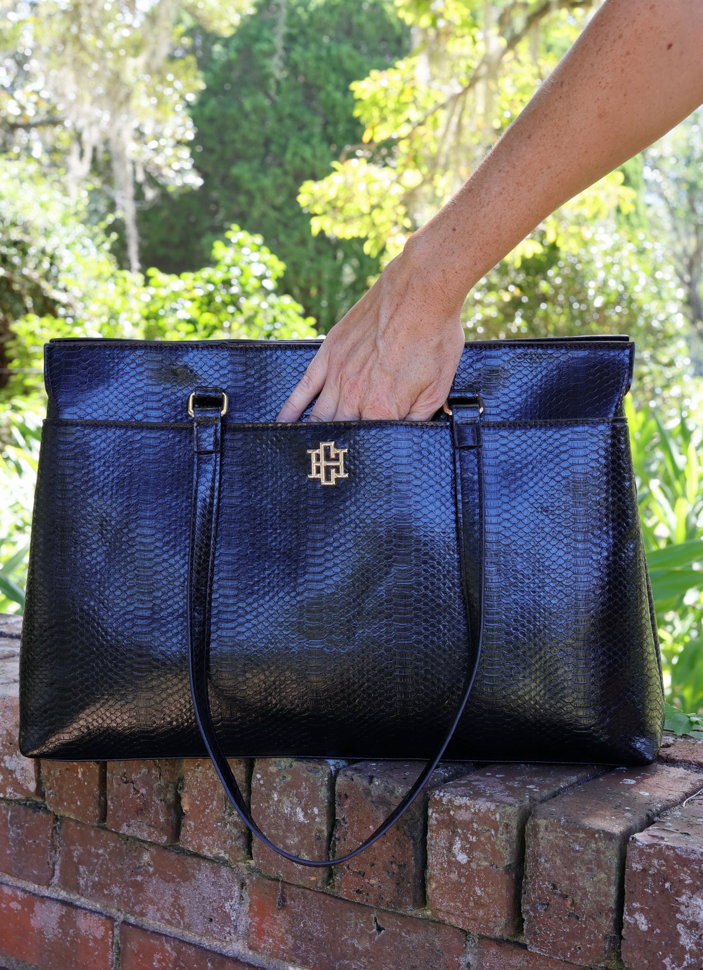 Lexi Versatile Tote Black ES