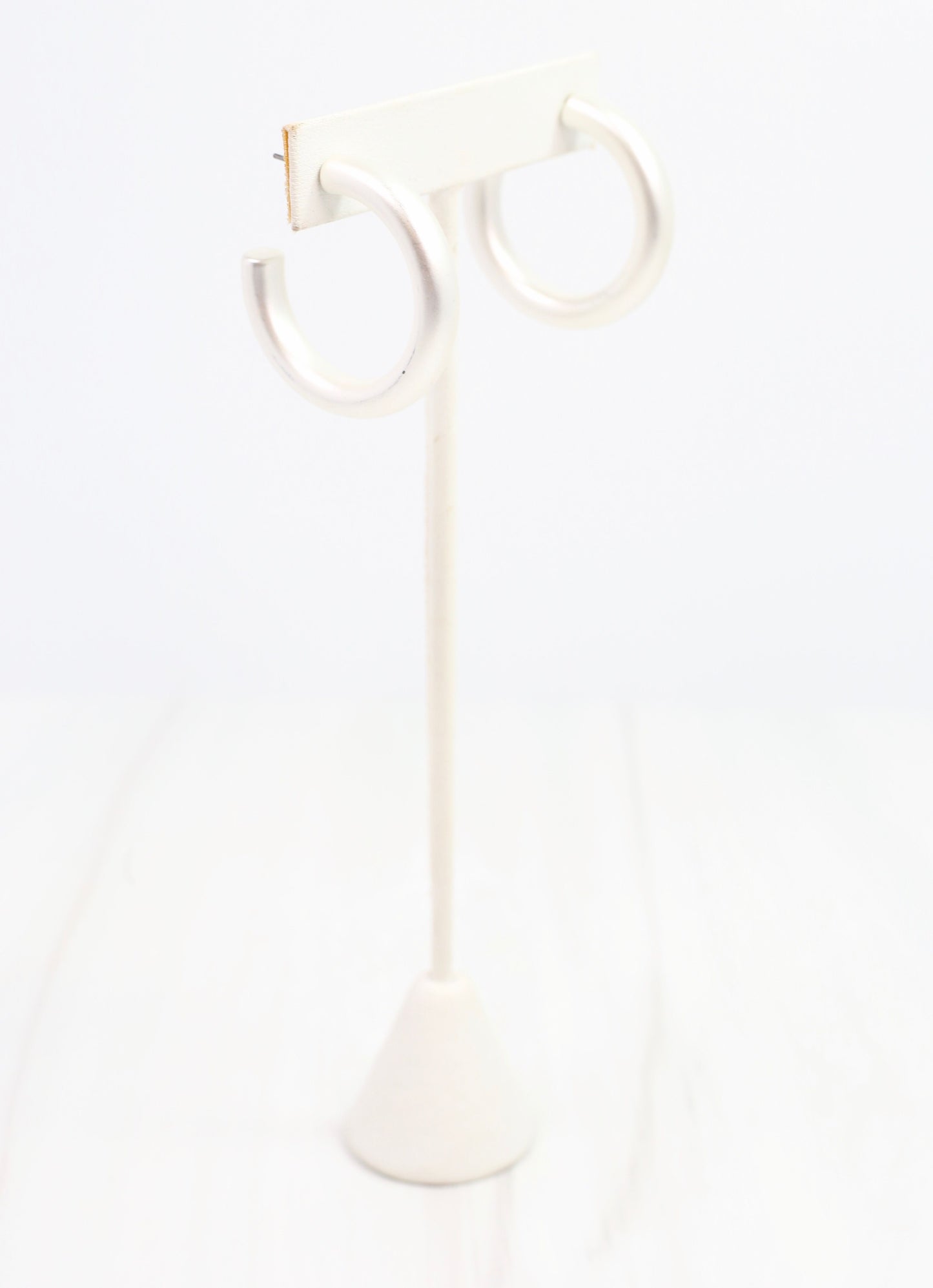 Staunton Hoop Earring Matte Silver