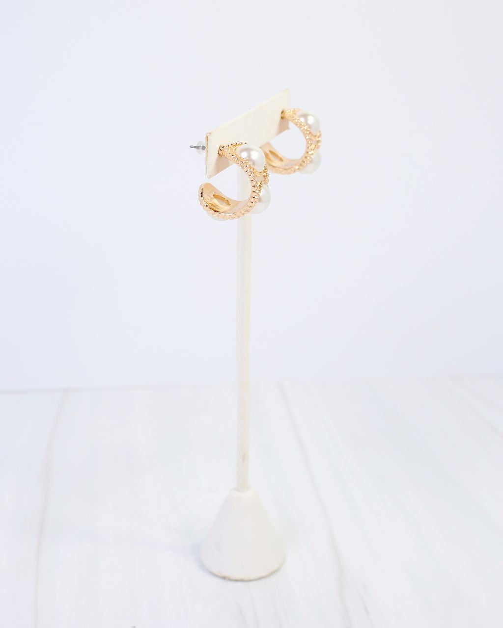 Huntington Pearl Hoop Earring Gold