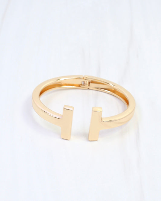 Jessi Open T Bangle Bracelet Gold