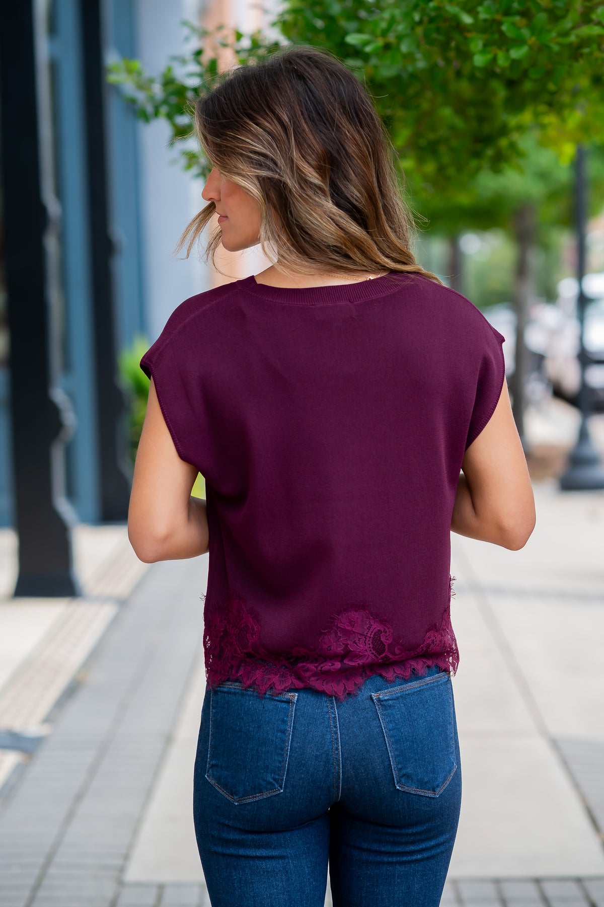 Vida Lace Top-Burgundy