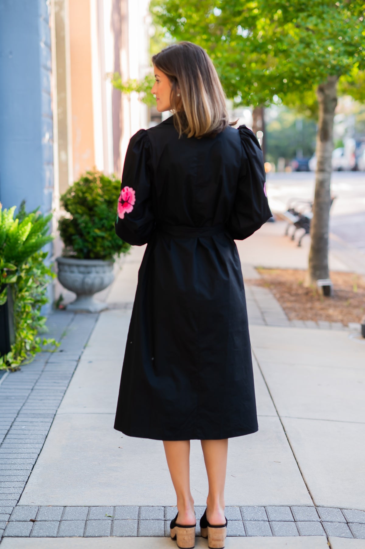 Kayla Floral Accent Dress-Black