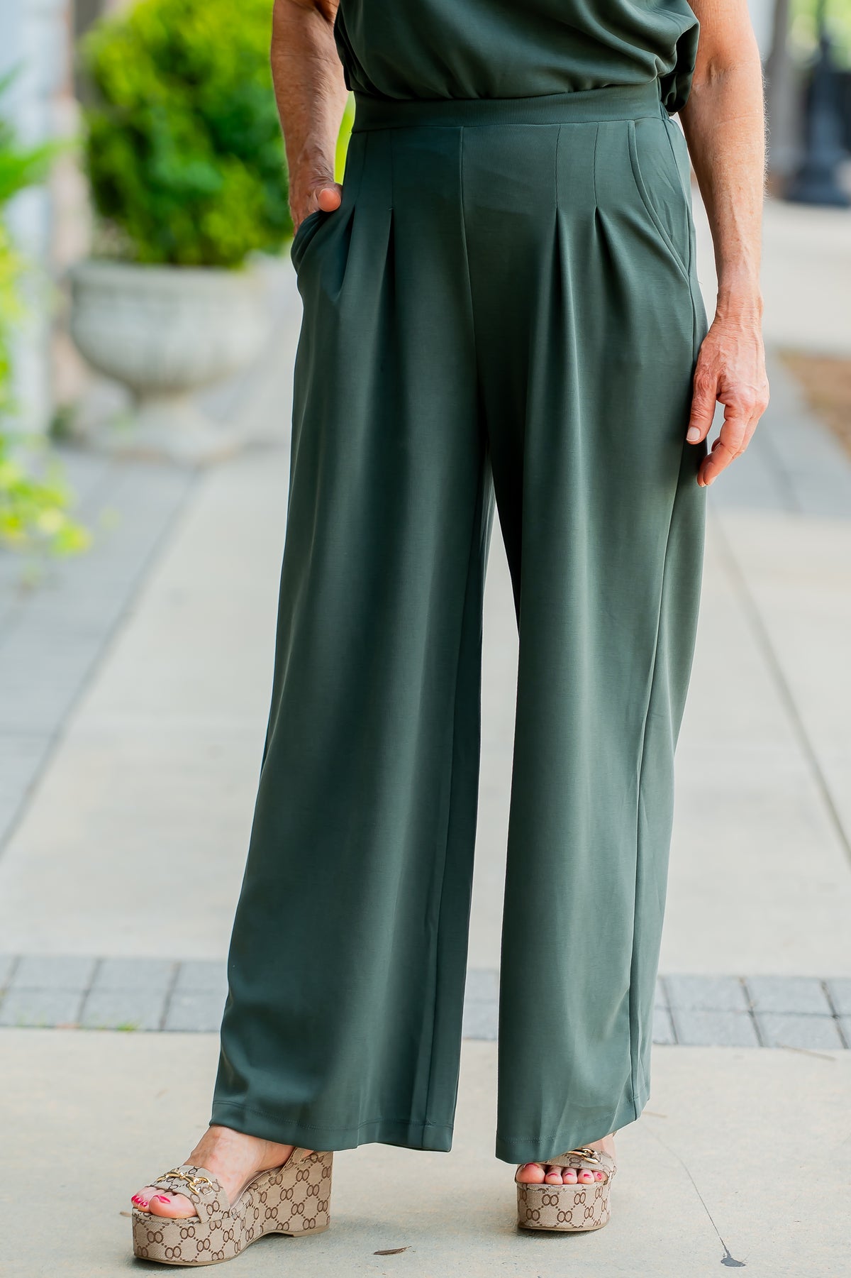 Appleton Pleated Wide Leg Pants-Forest Green
