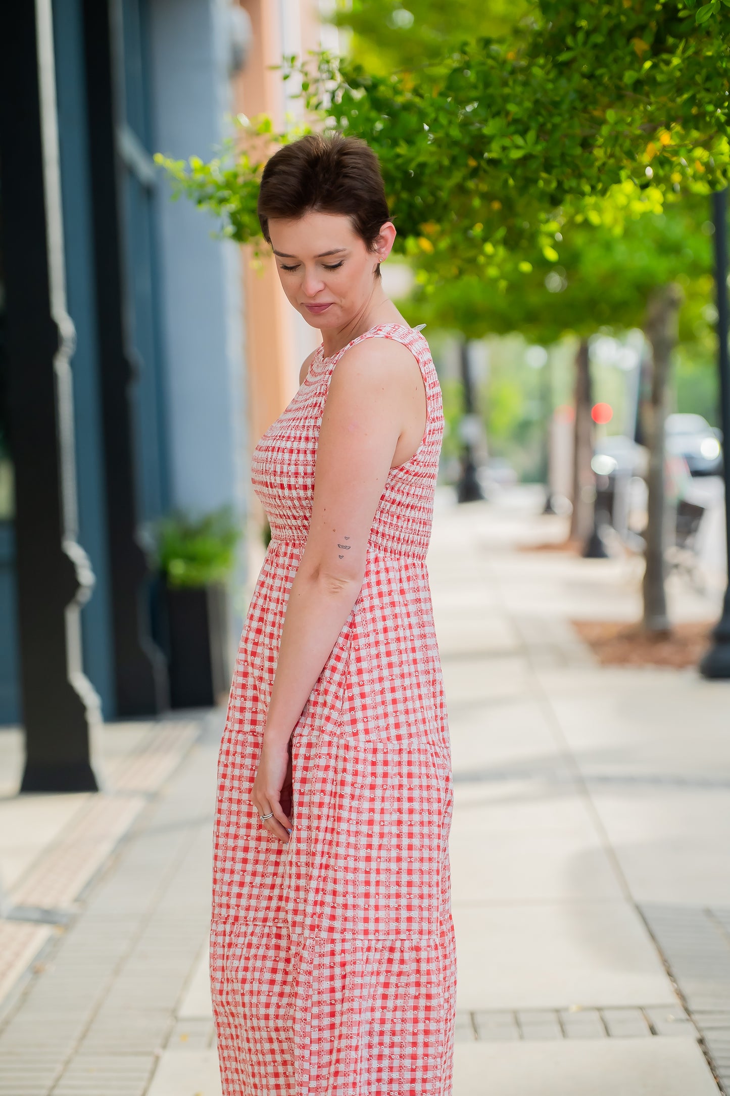 Lois Sleeveless Gingham Print Dress-Red