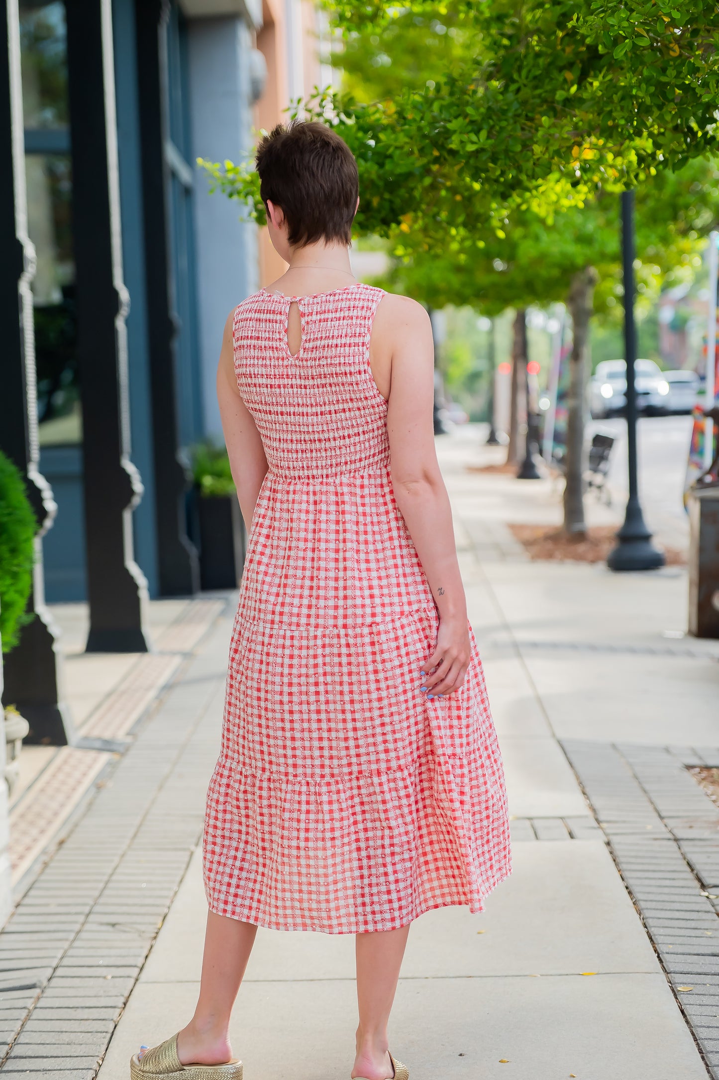 Lois Sleeveless Gingham Print Dress-Red