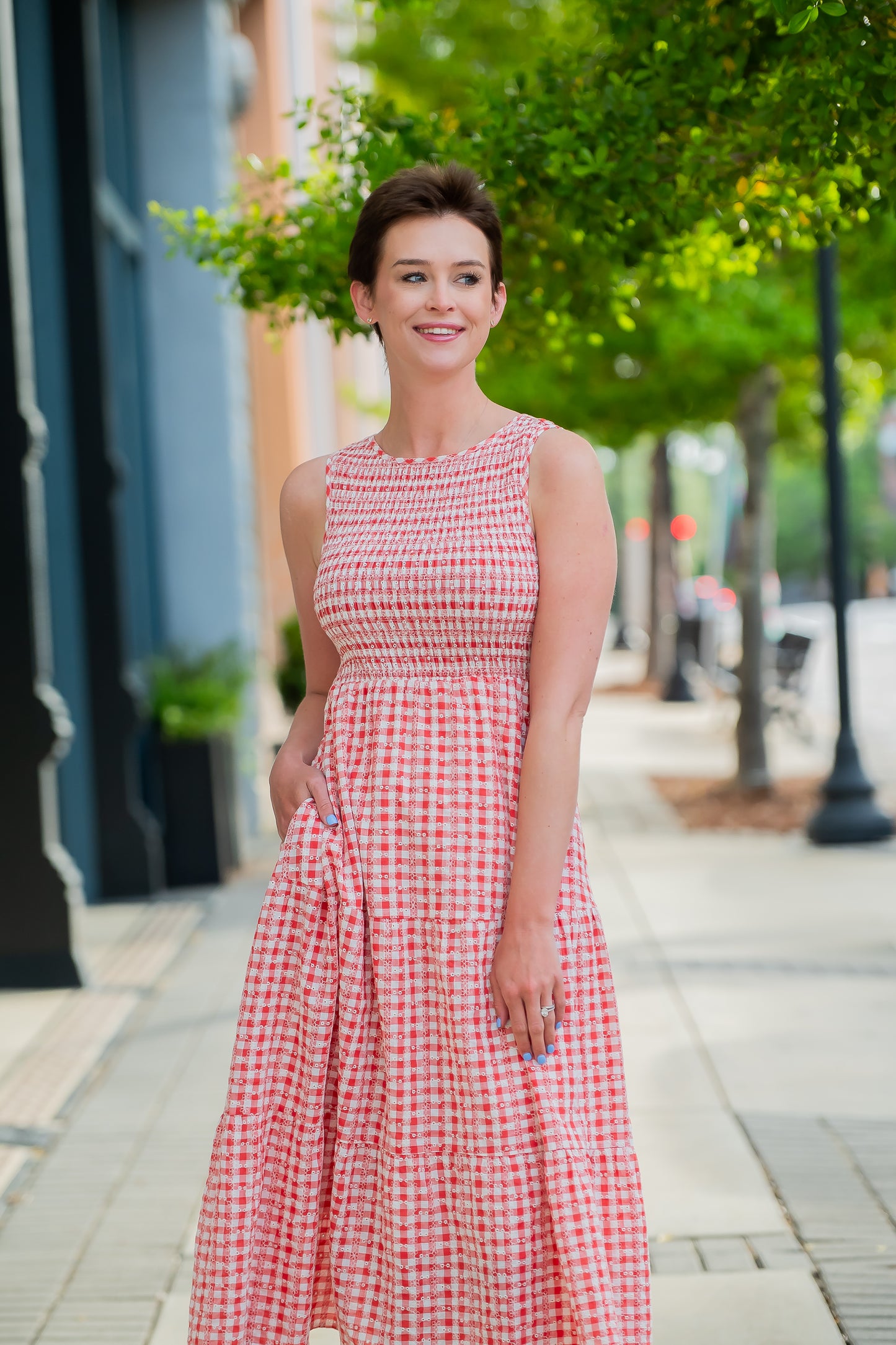 Lois Sleeveless Gingham Print Dress-Red