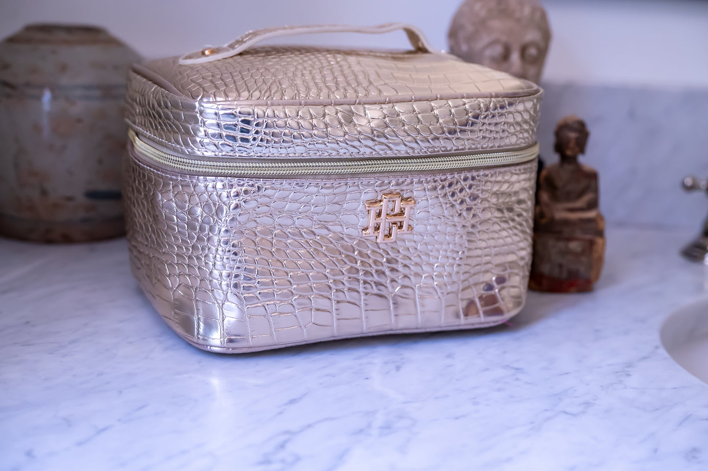 Hampton Train Case Gold EC
