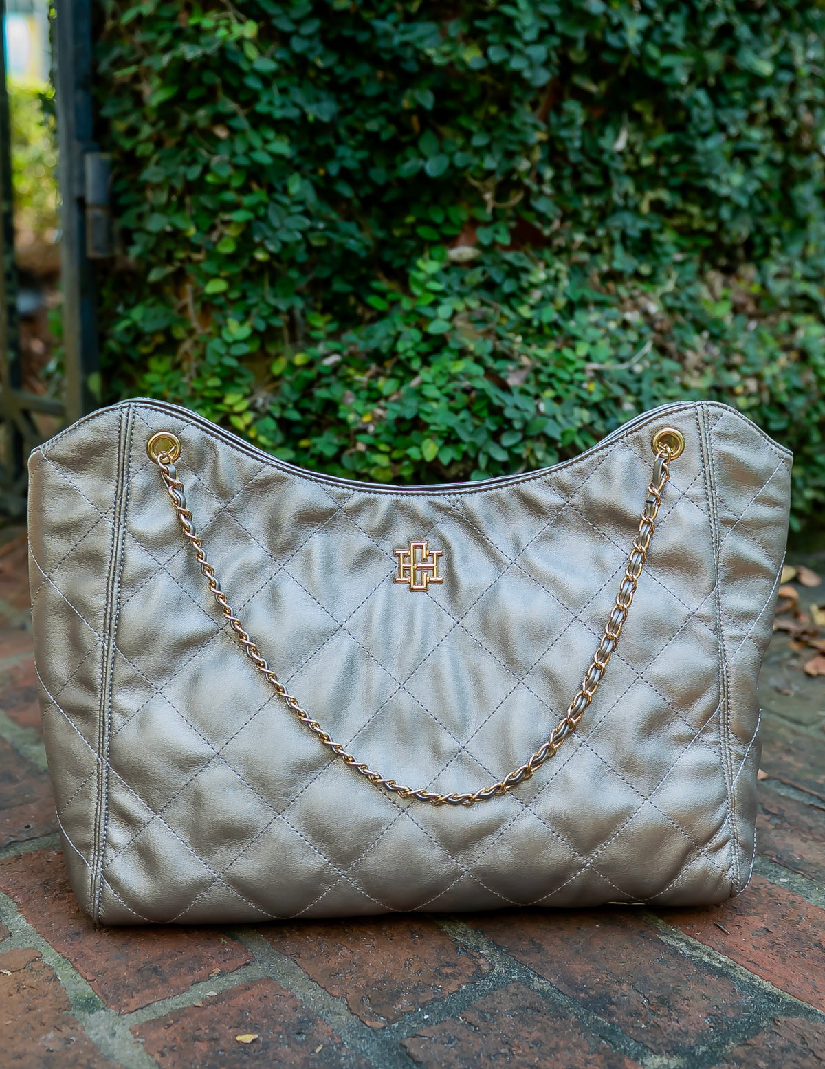 Betsy Tote Black Pearl DQ