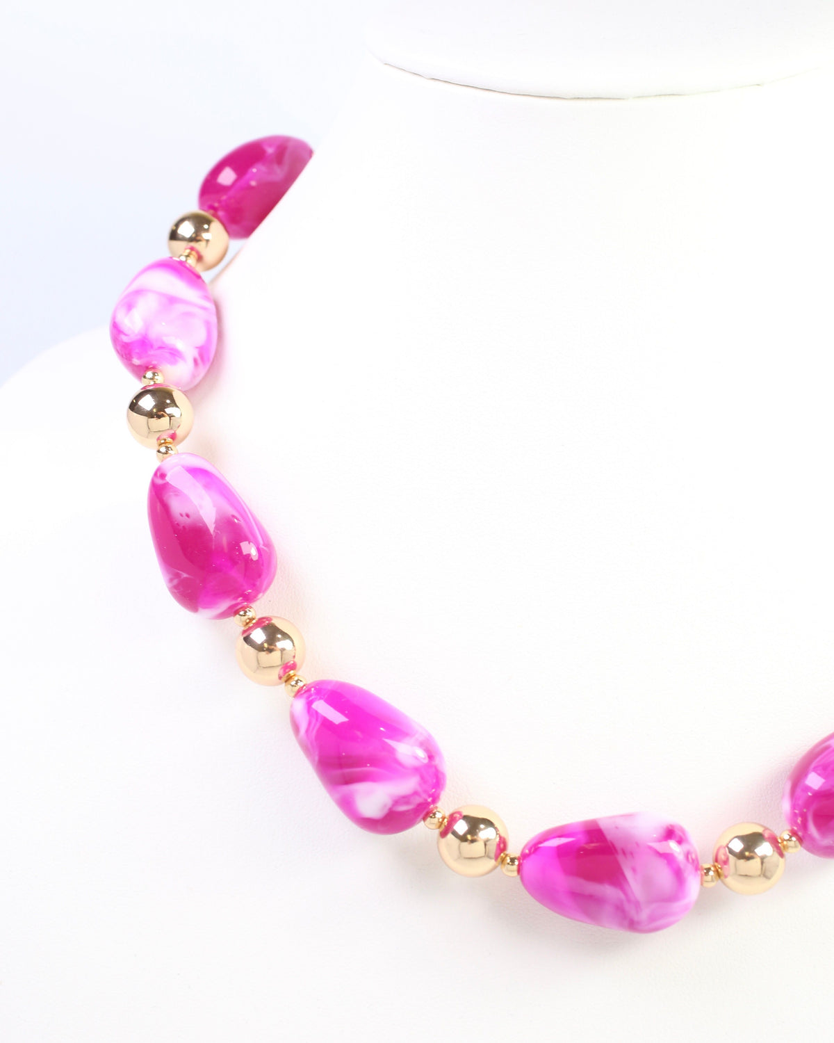 Giana Swirl Beaded Necklace Fuchsia