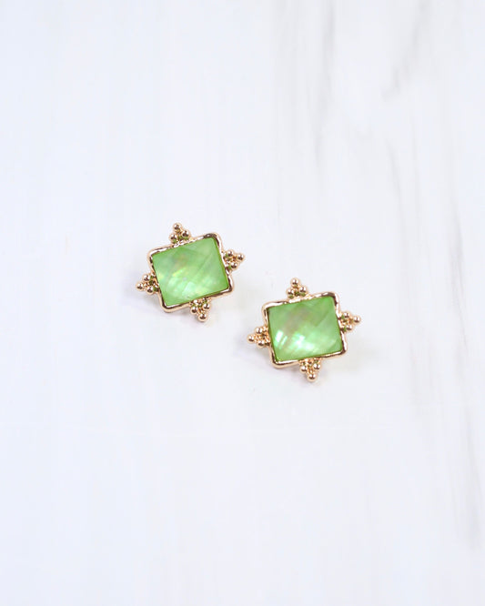Kerang Square Facited Stud Earring Green