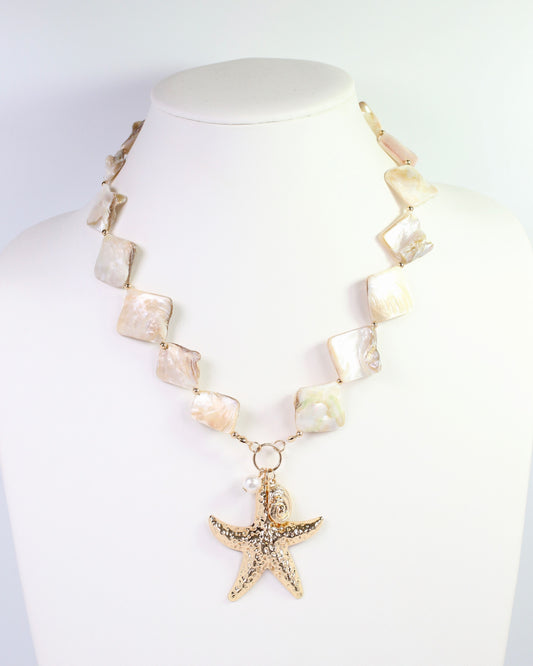 Majestic Sea Life Necklace Gold