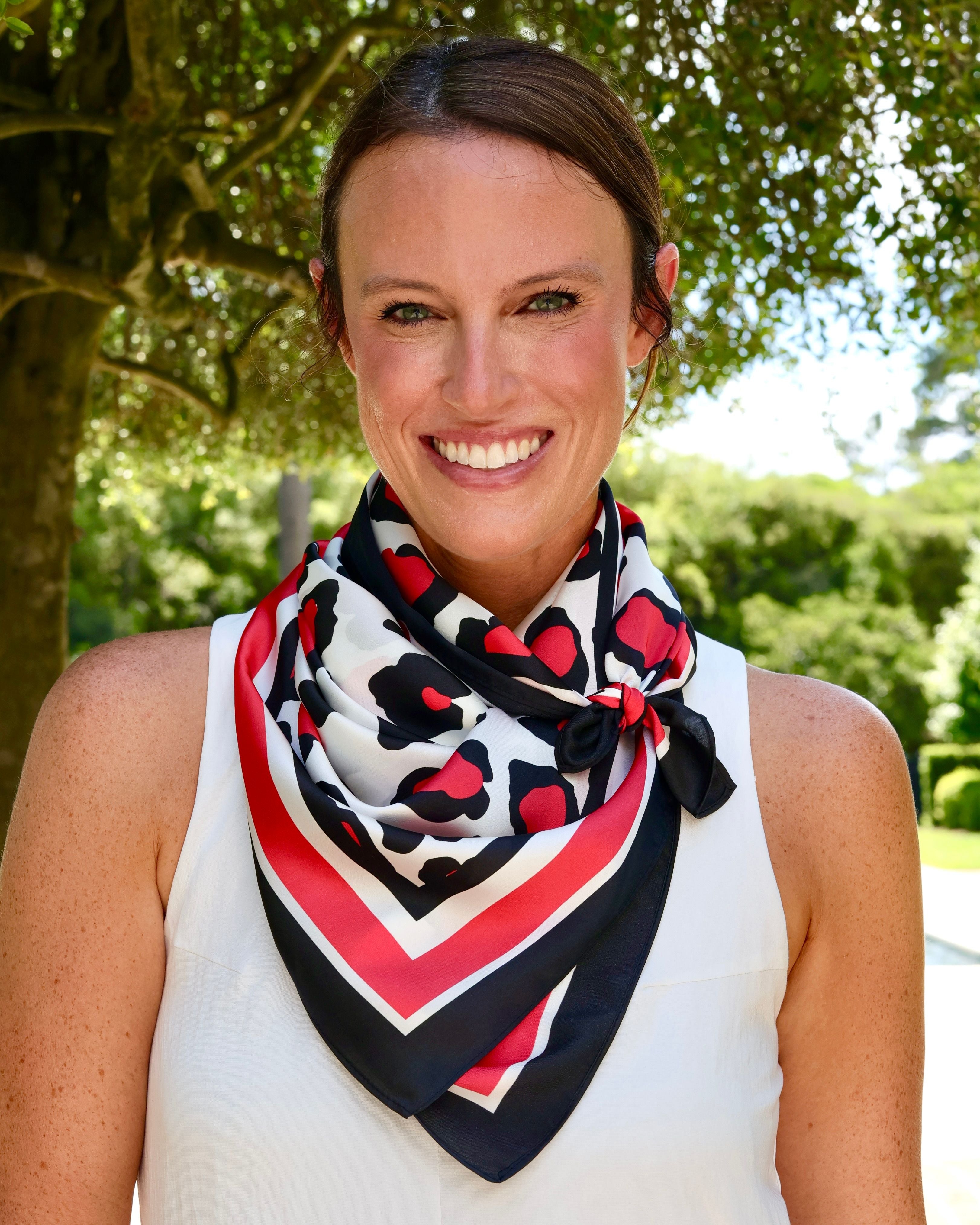 Game Day Scarves – Caroline Hill