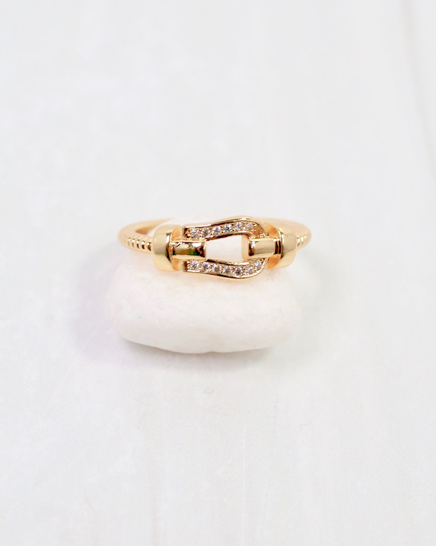 Bangor Buckle Ring WR Gold