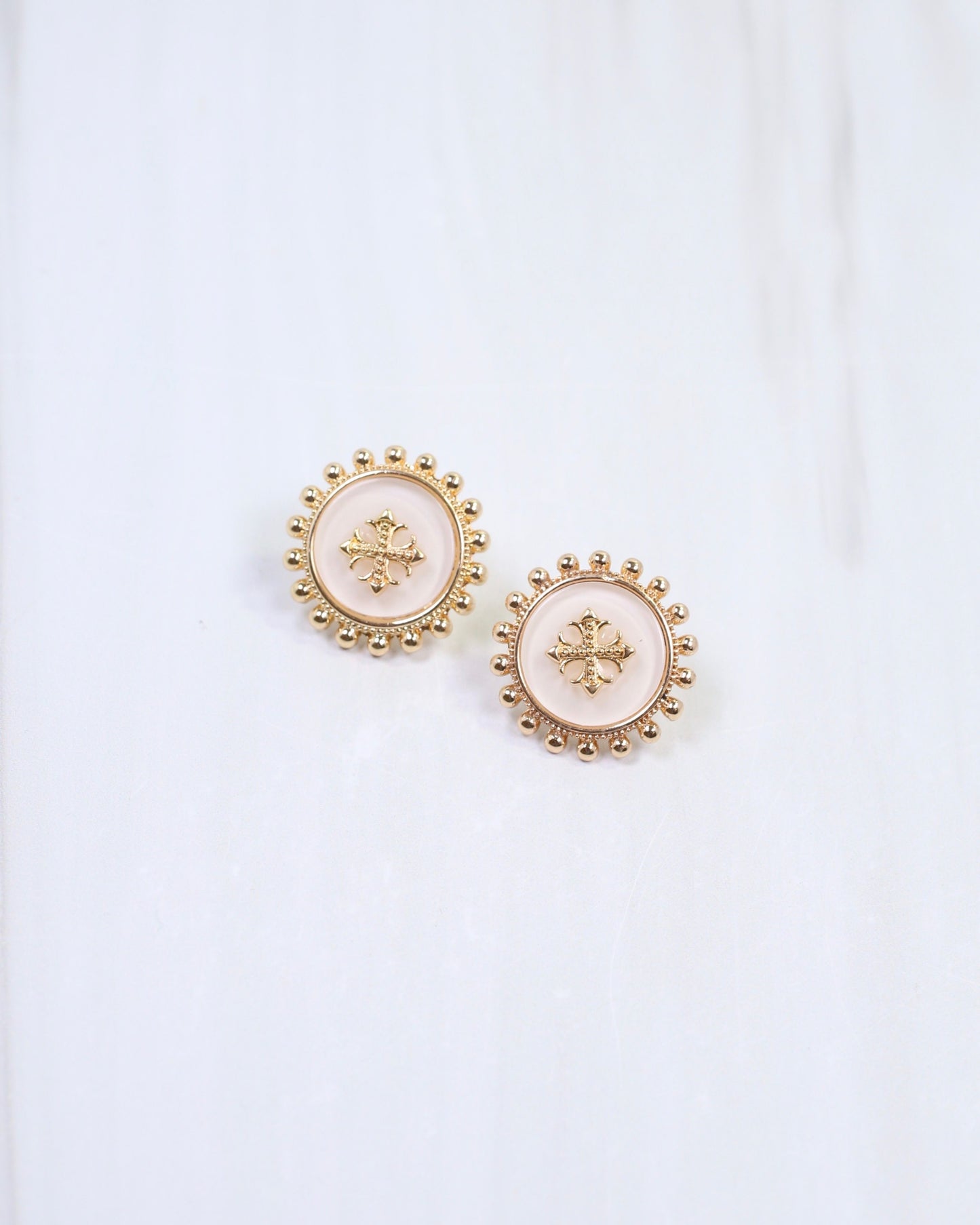 Kempsey Coin Stud Earring White