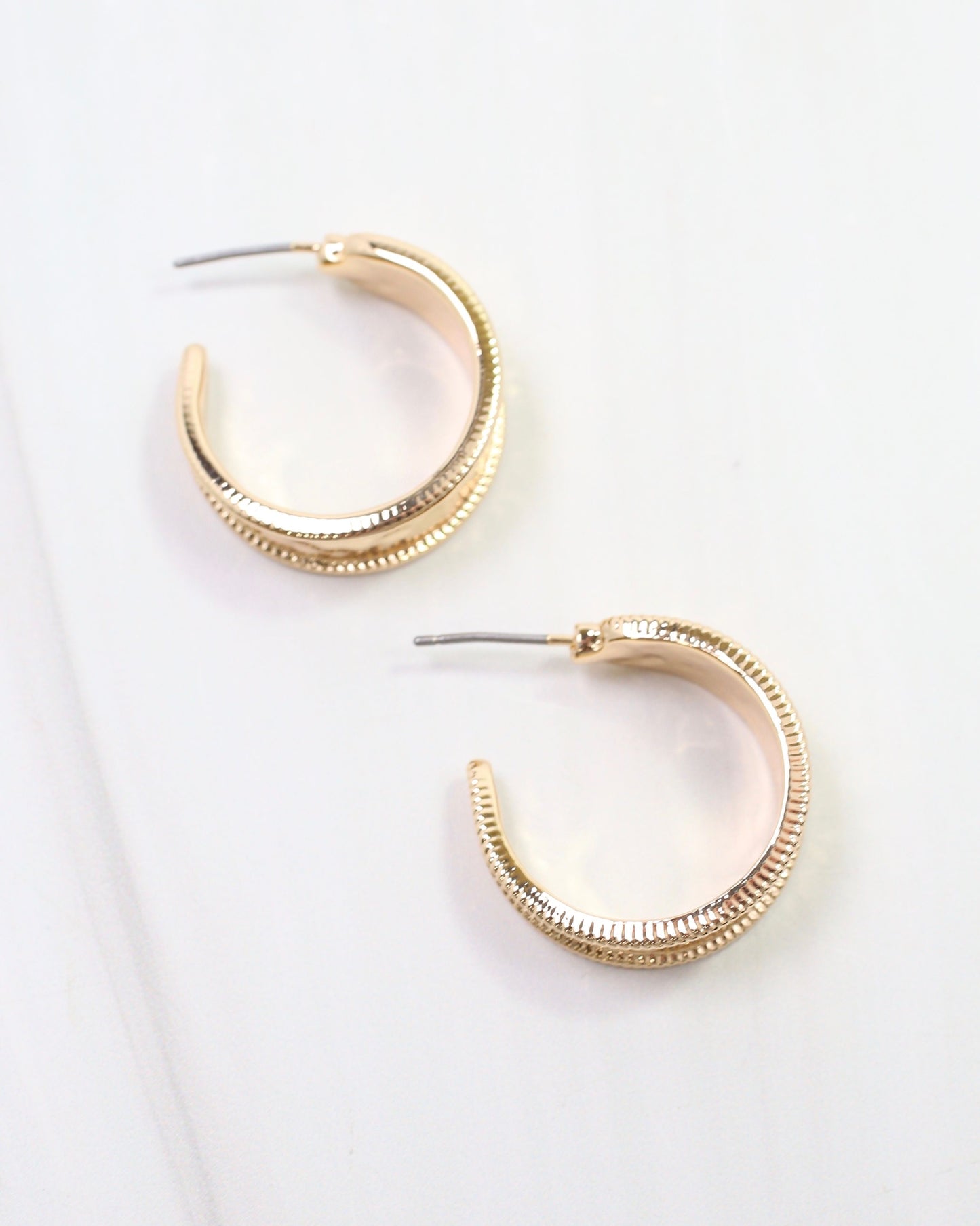 Cushing Hammered Hoop Earring Gold