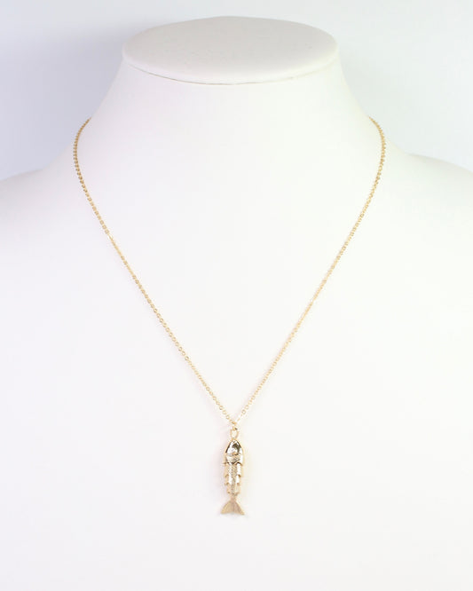 Genoa Fish Pendant Necklace WR Gold