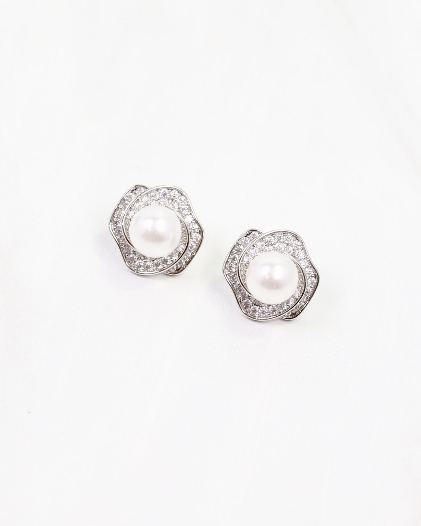 Nordi Pearl Flower Stud Earring Silver
