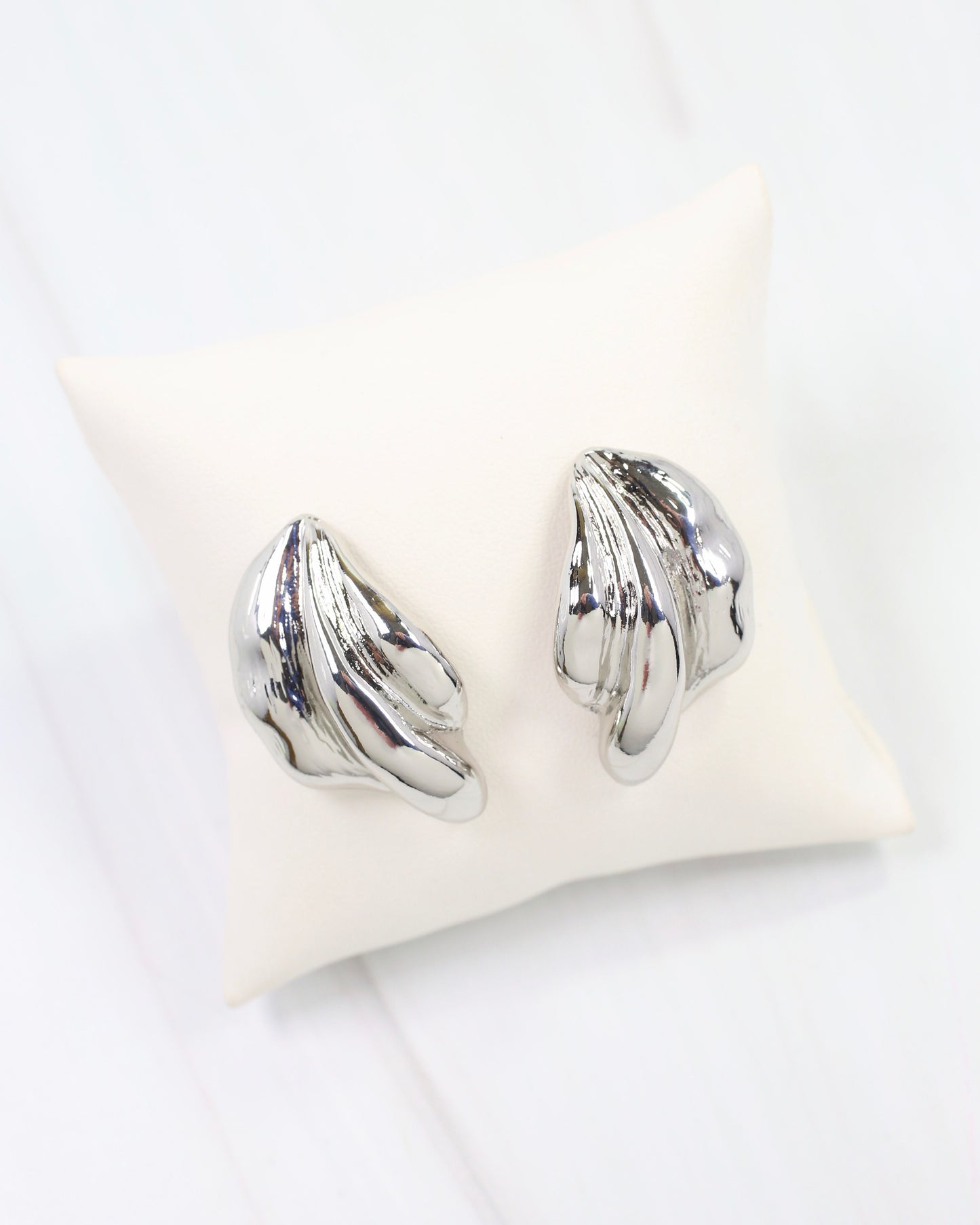 Halifax Textured Wave Drop Earring WR Silver