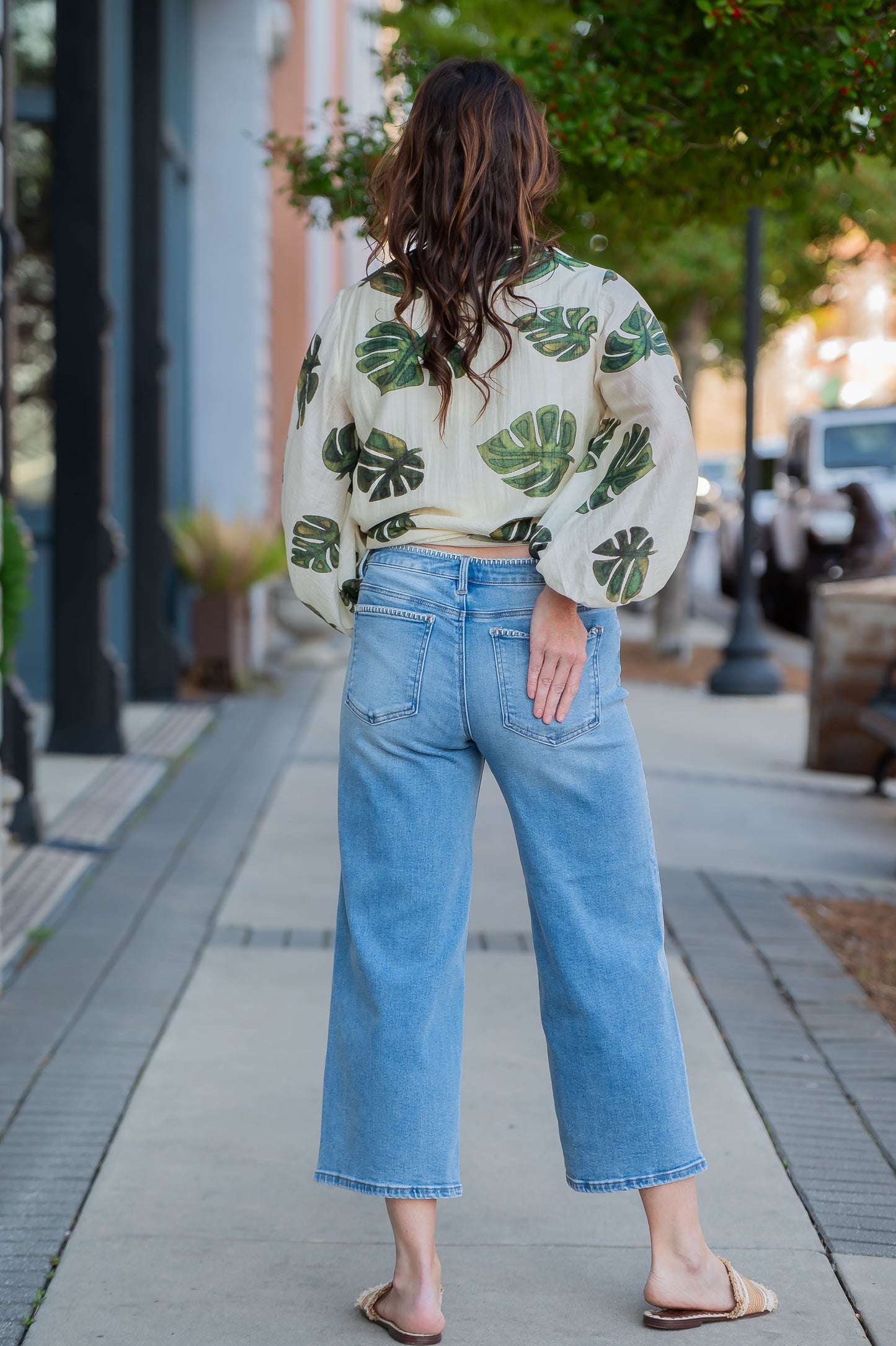 High Rise Crop Wide Jeans W/ Embroidered Detail