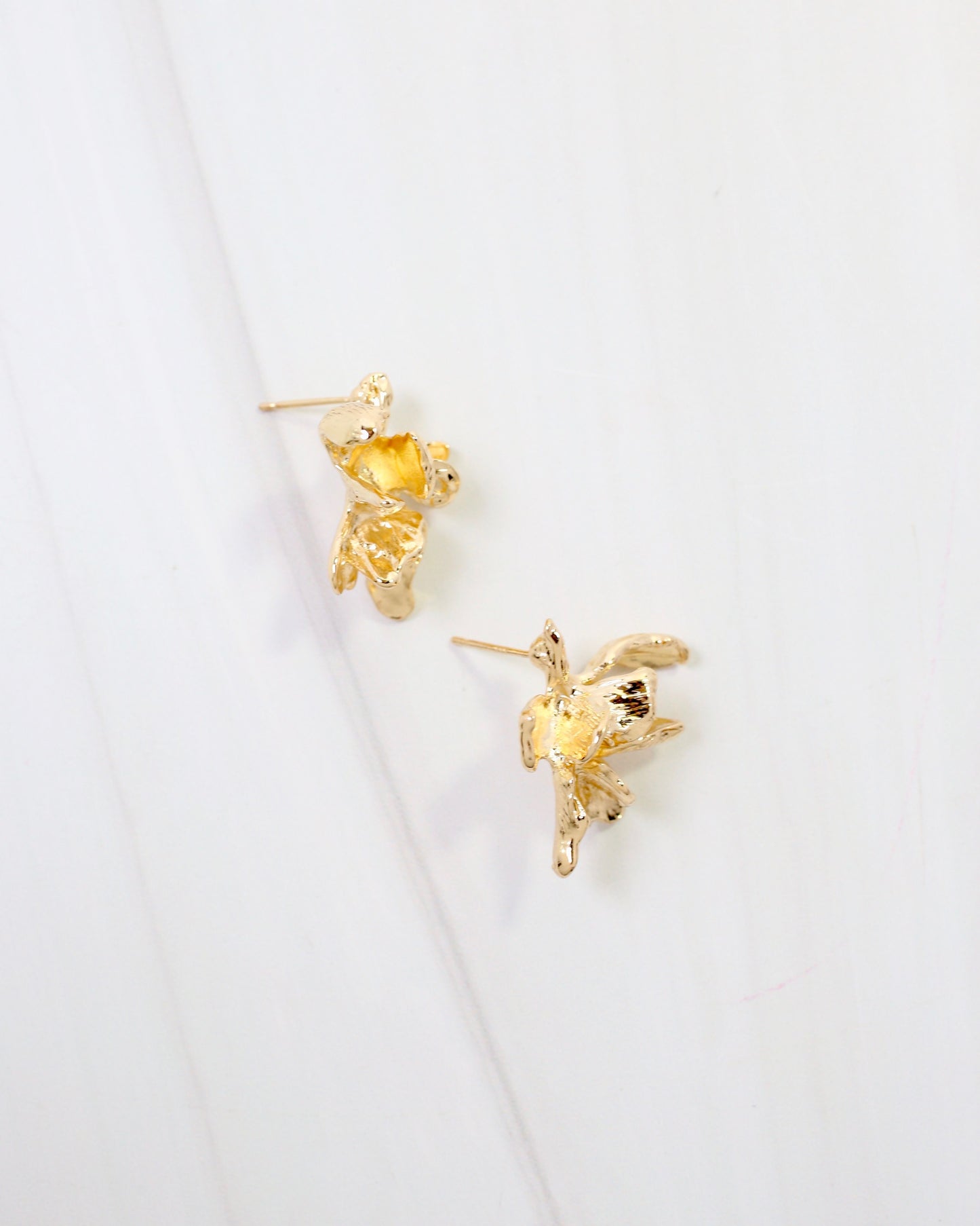 Long Branch Textured Flower Earring WR Gold
