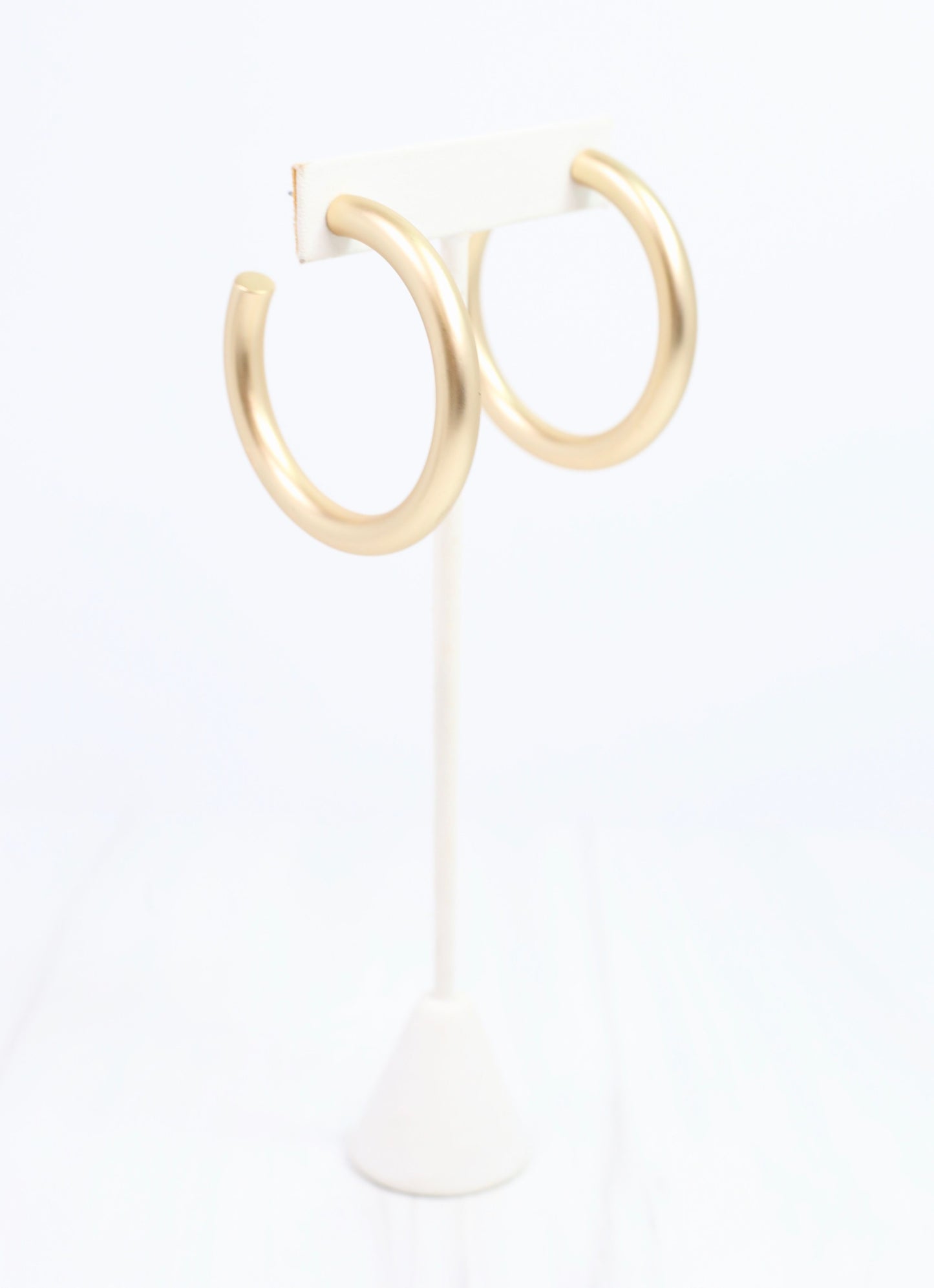 Perrineau Hoop Earring Matte Gold