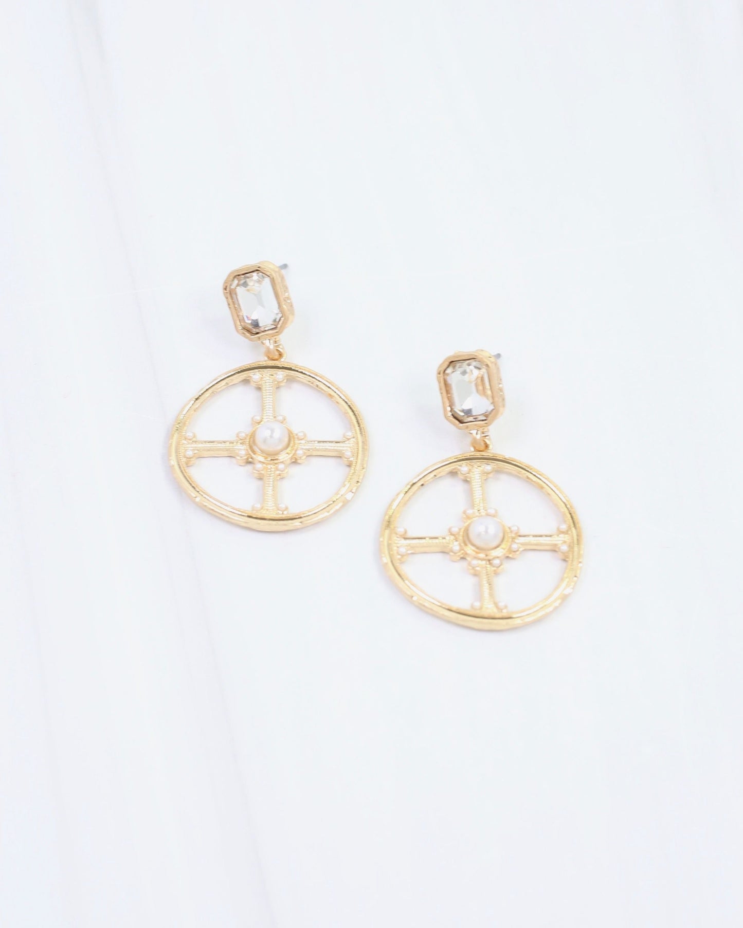 Acacia Vintage Dangle Earring Worn Gold