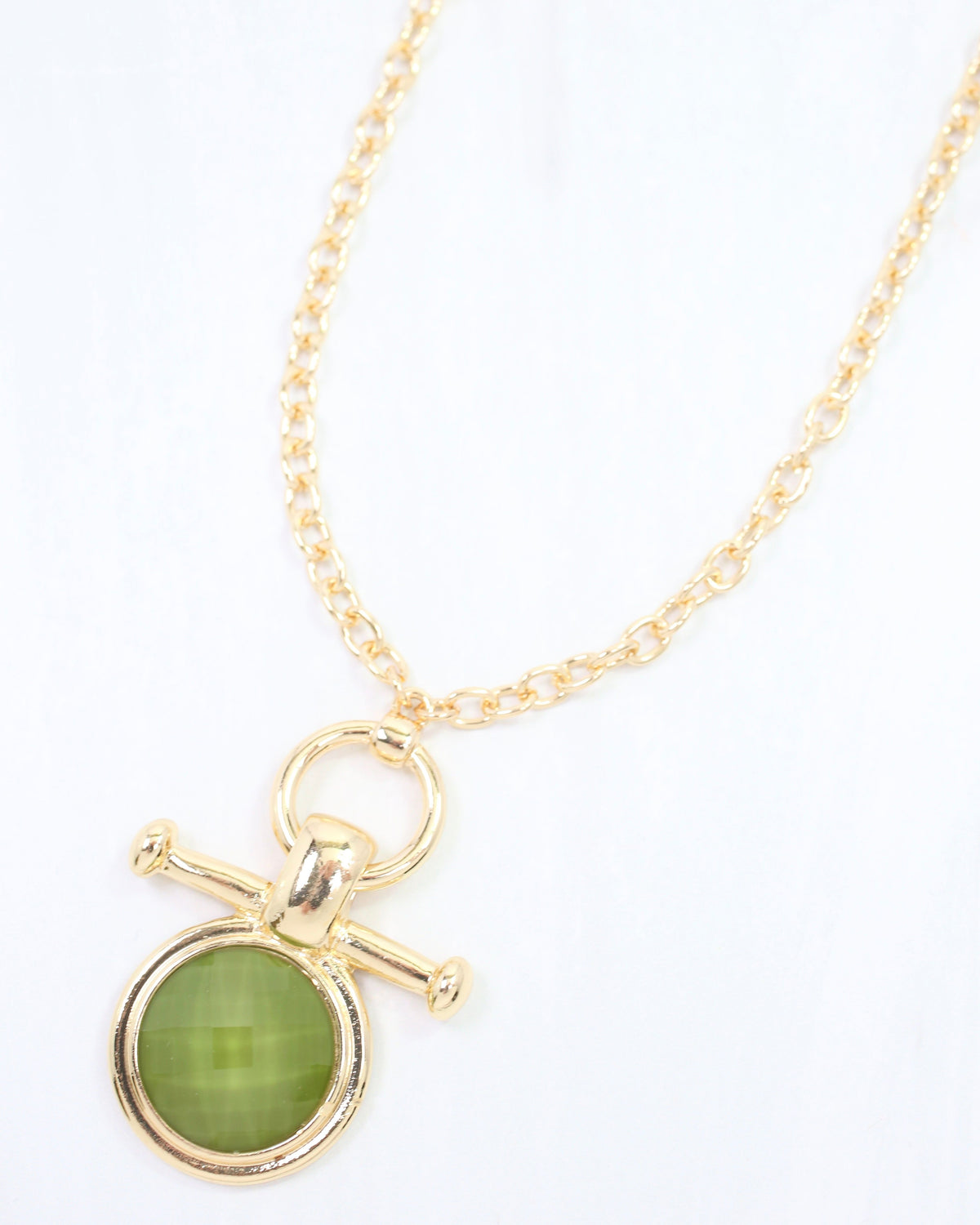 Meera Faceted Pendant Link Necklace Olive