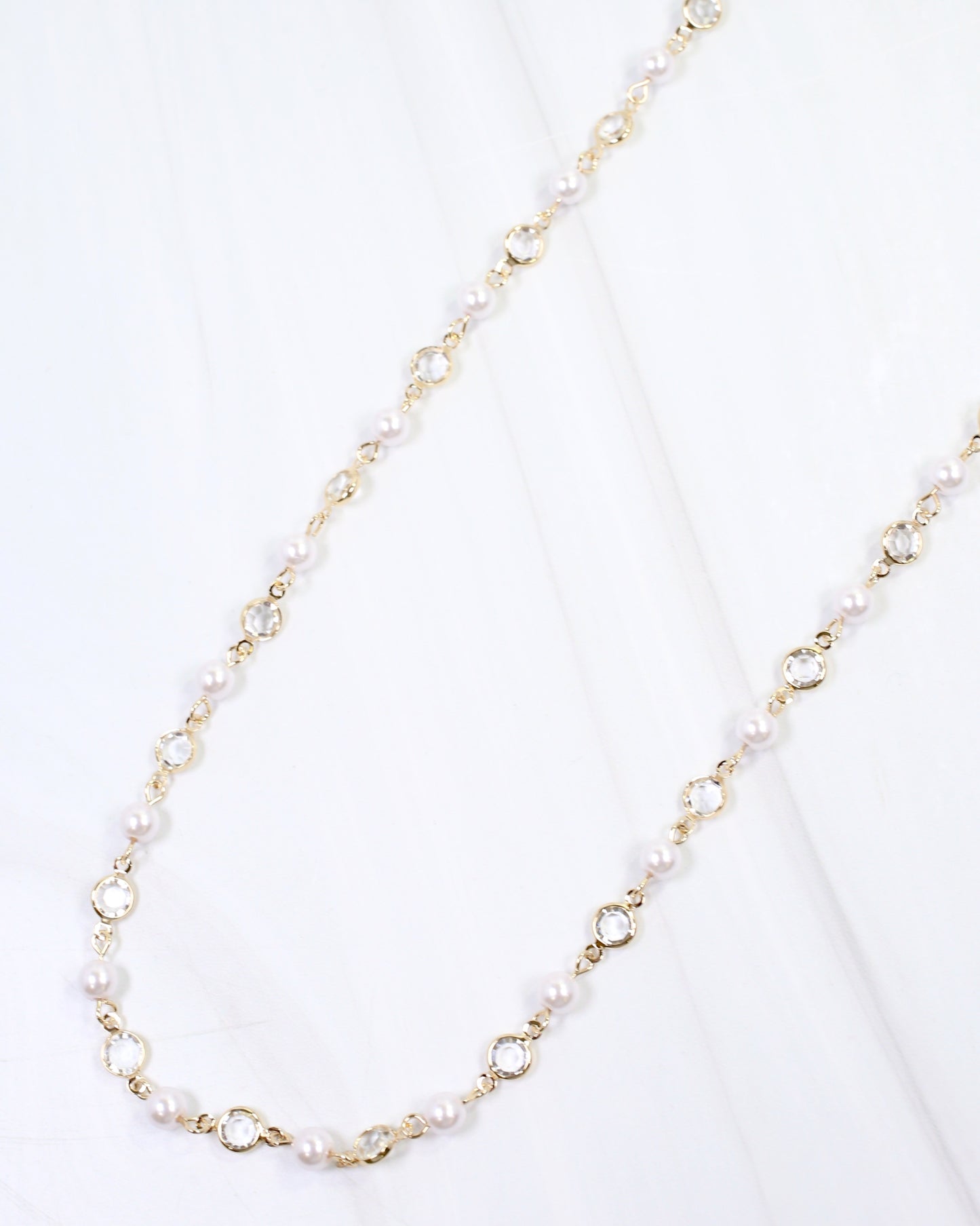 Aribella Crystal Pearl Necklace Gold