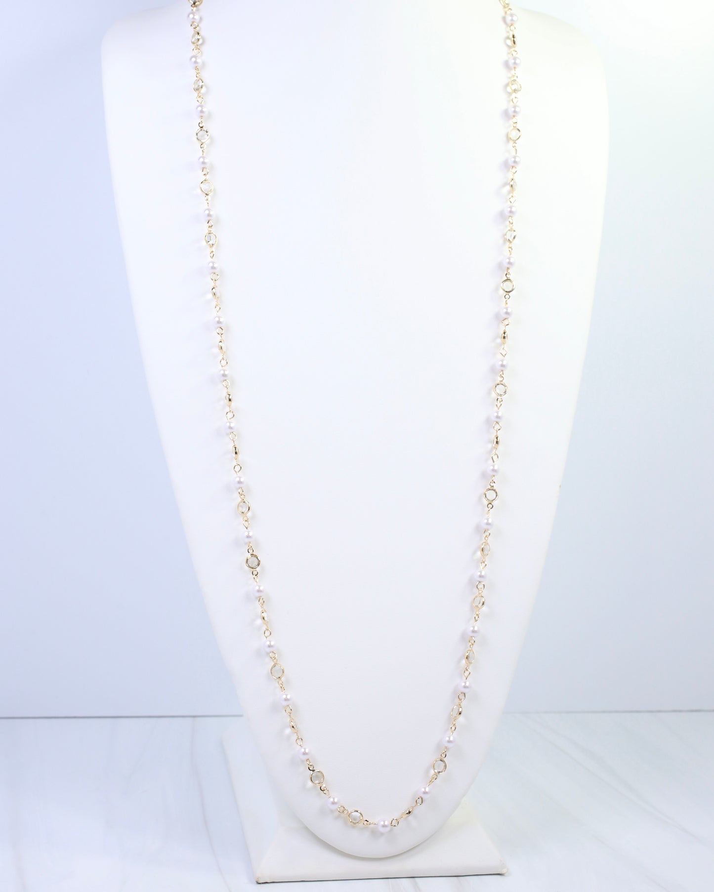 Aribella Crystal Pearl Necklace Gold