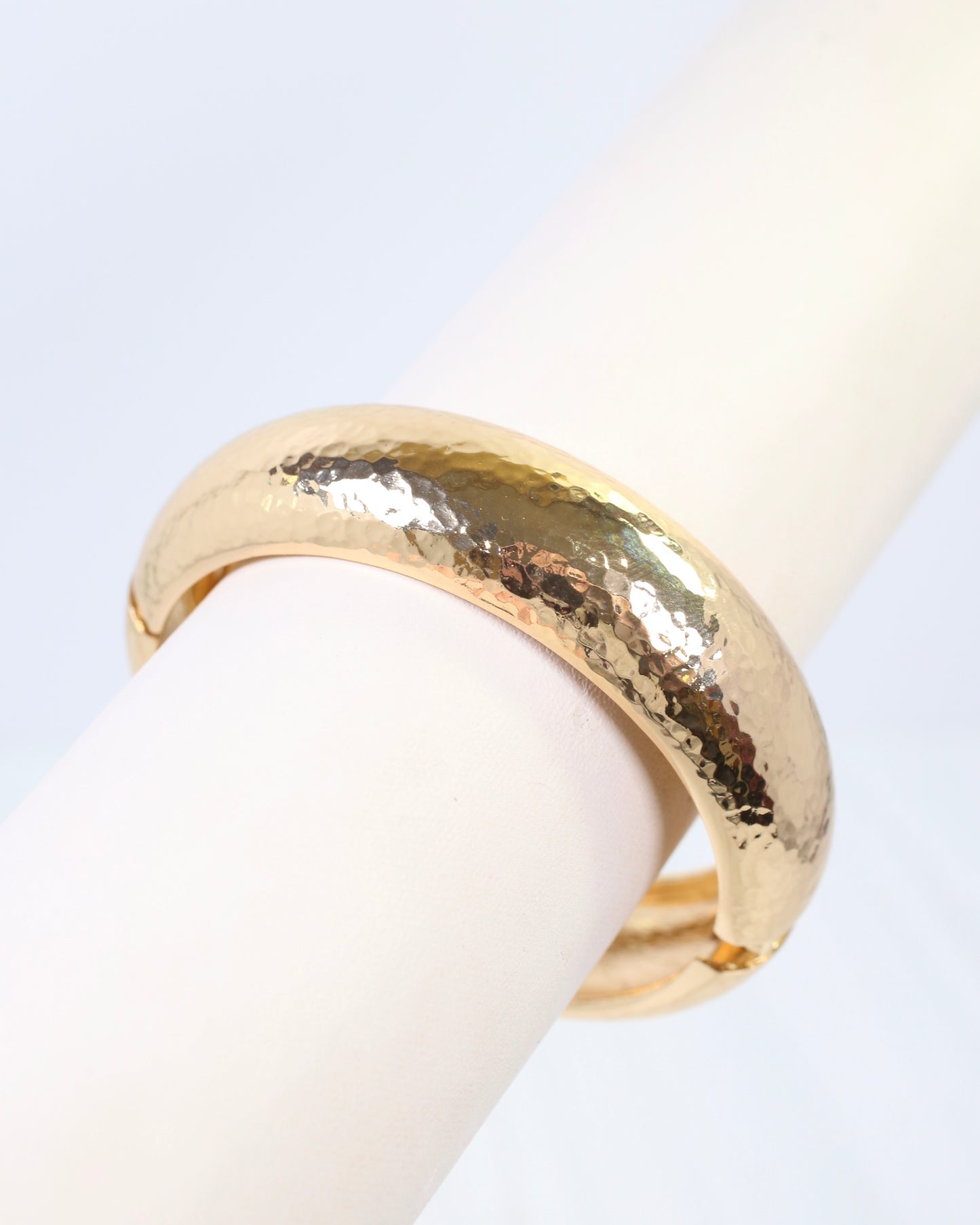 Ava Hammered Hinge Bangle Bracelet Gold