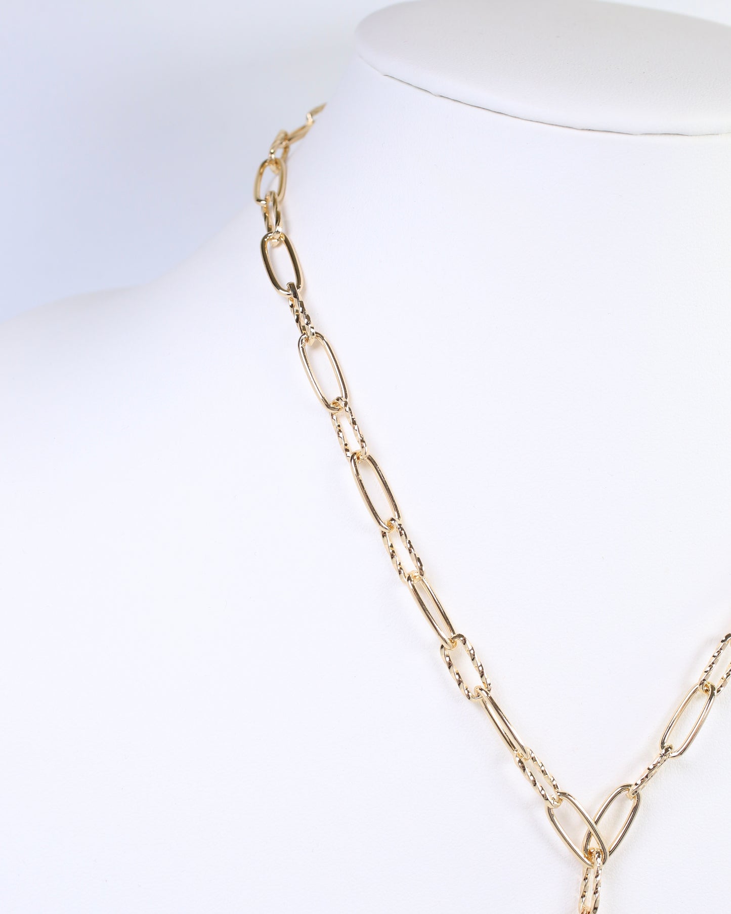 Alize Flower Pendant Link Necklace Gold