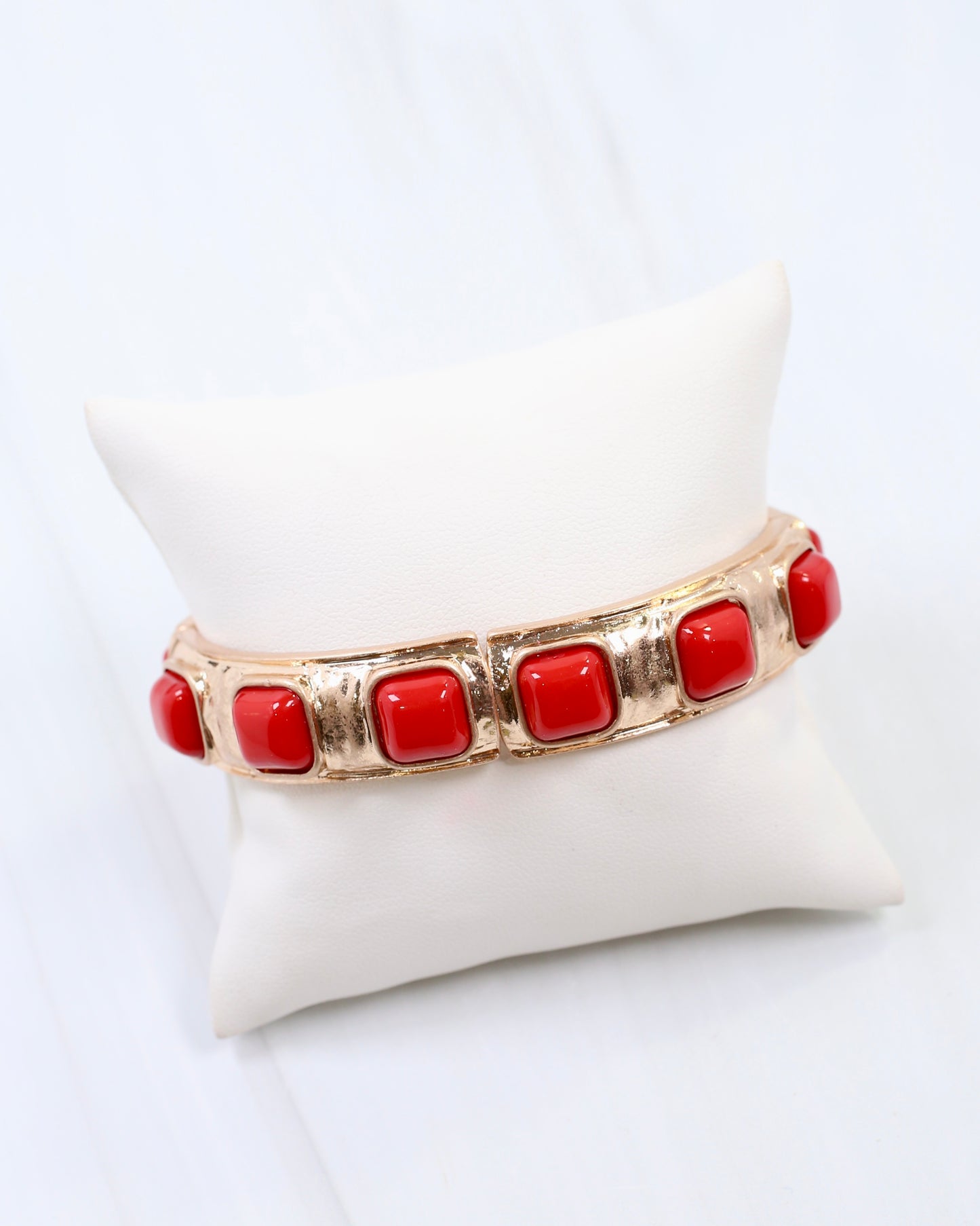 Allie Hammered Gold Stretch Bracelet Red