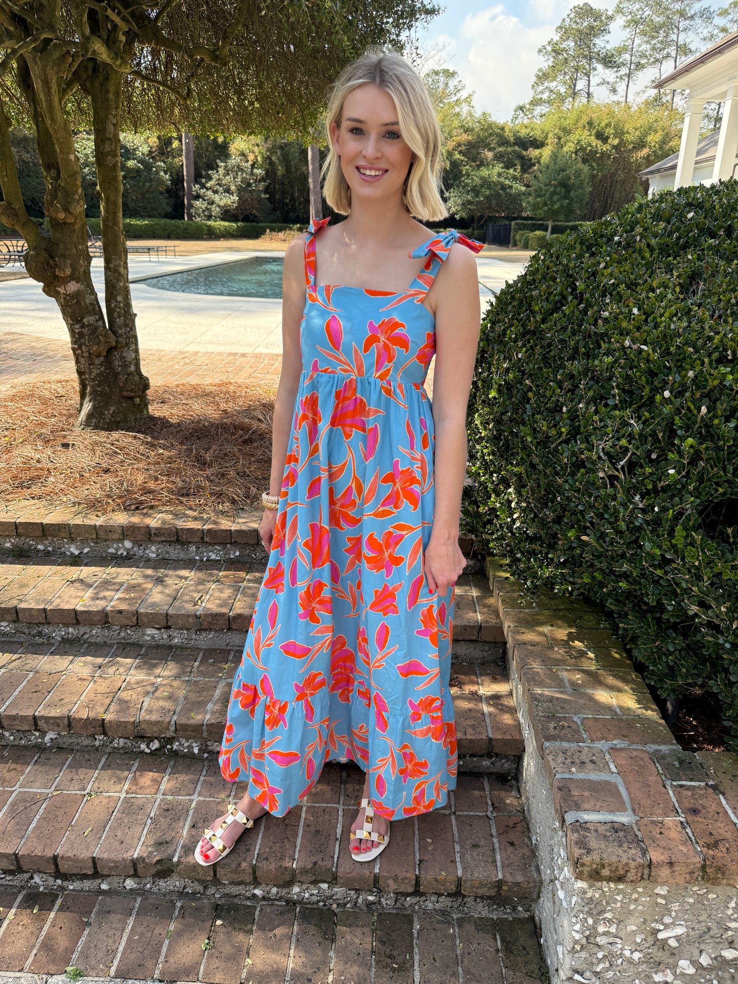 Hawaiian Feels Blue Flower Print Maxi Dress