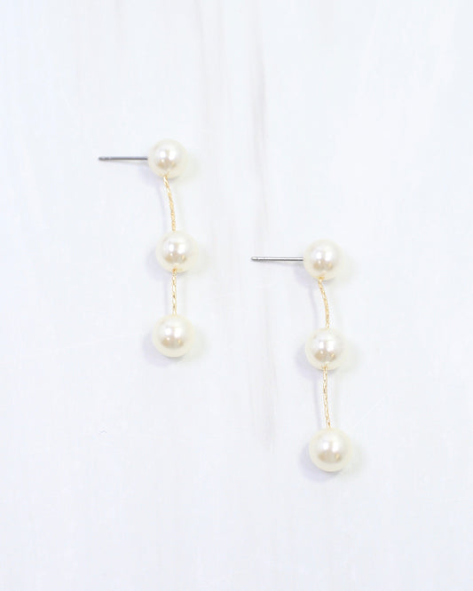 Benedict Three Pearl Drop Earring Cream