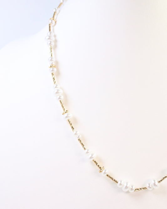 Lola 18" Beaded Necklace Pearl