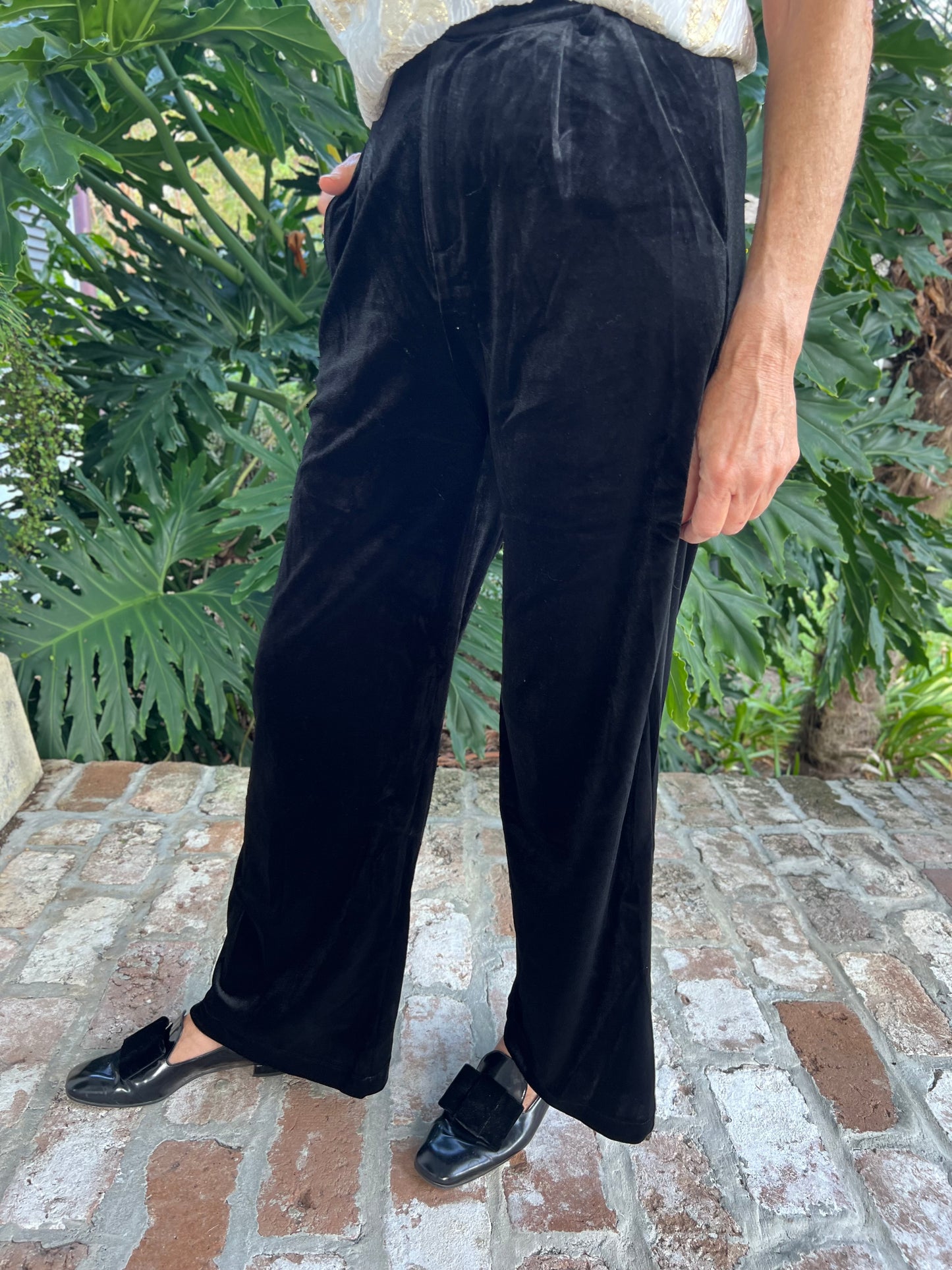 Calling It Black Velvet High Waisted Pant