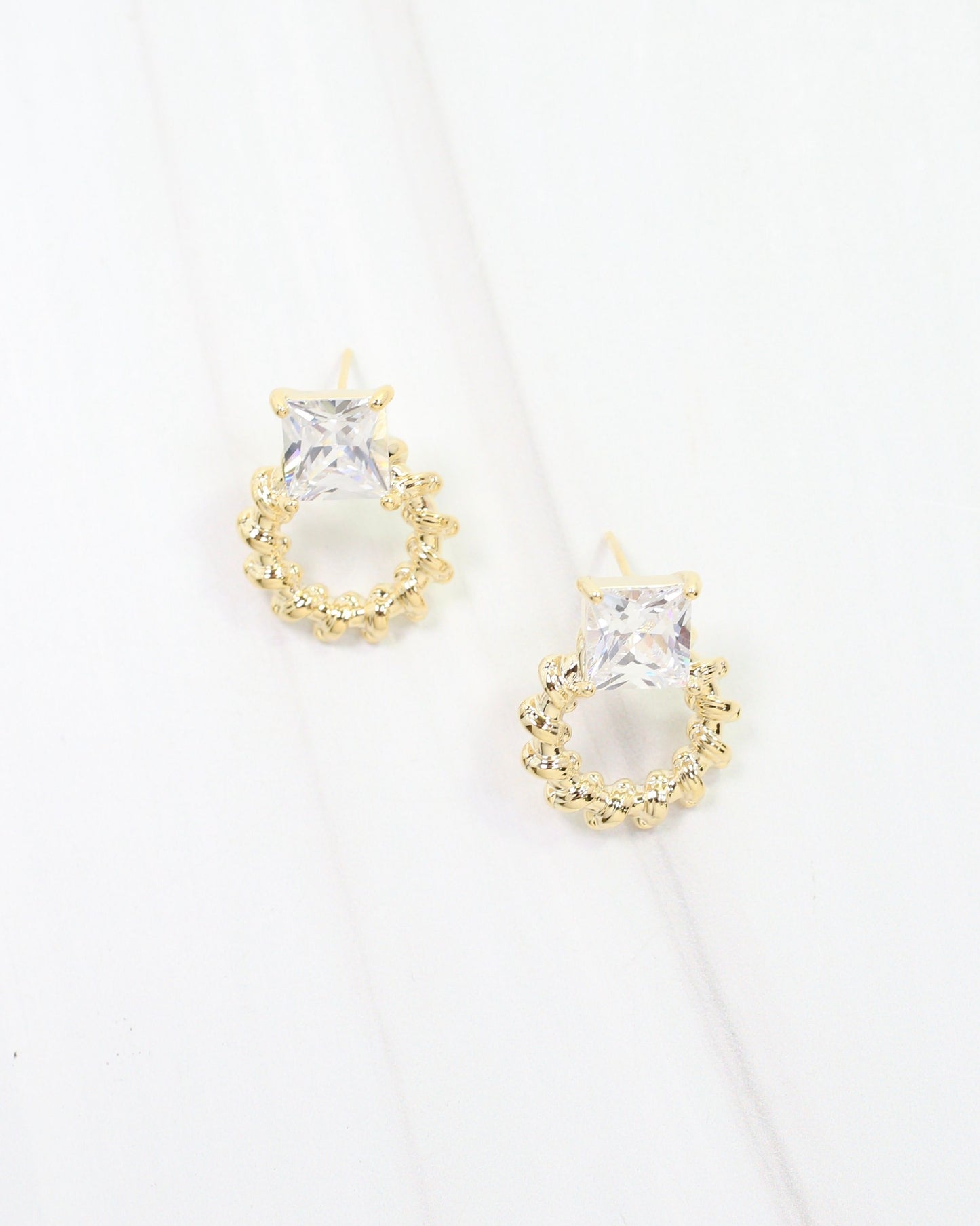 Sykes CZ Circle Earring Gold