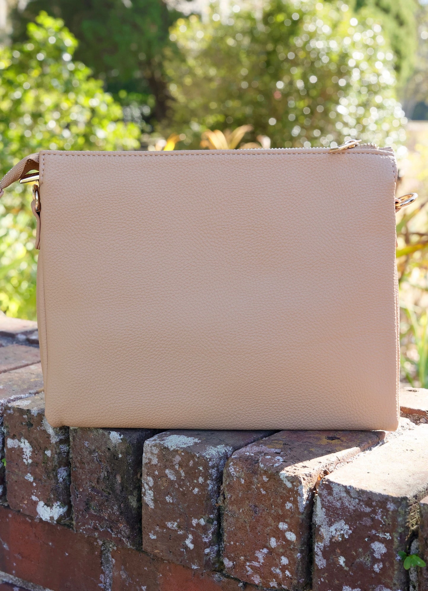 Ariana Crossbody TAN