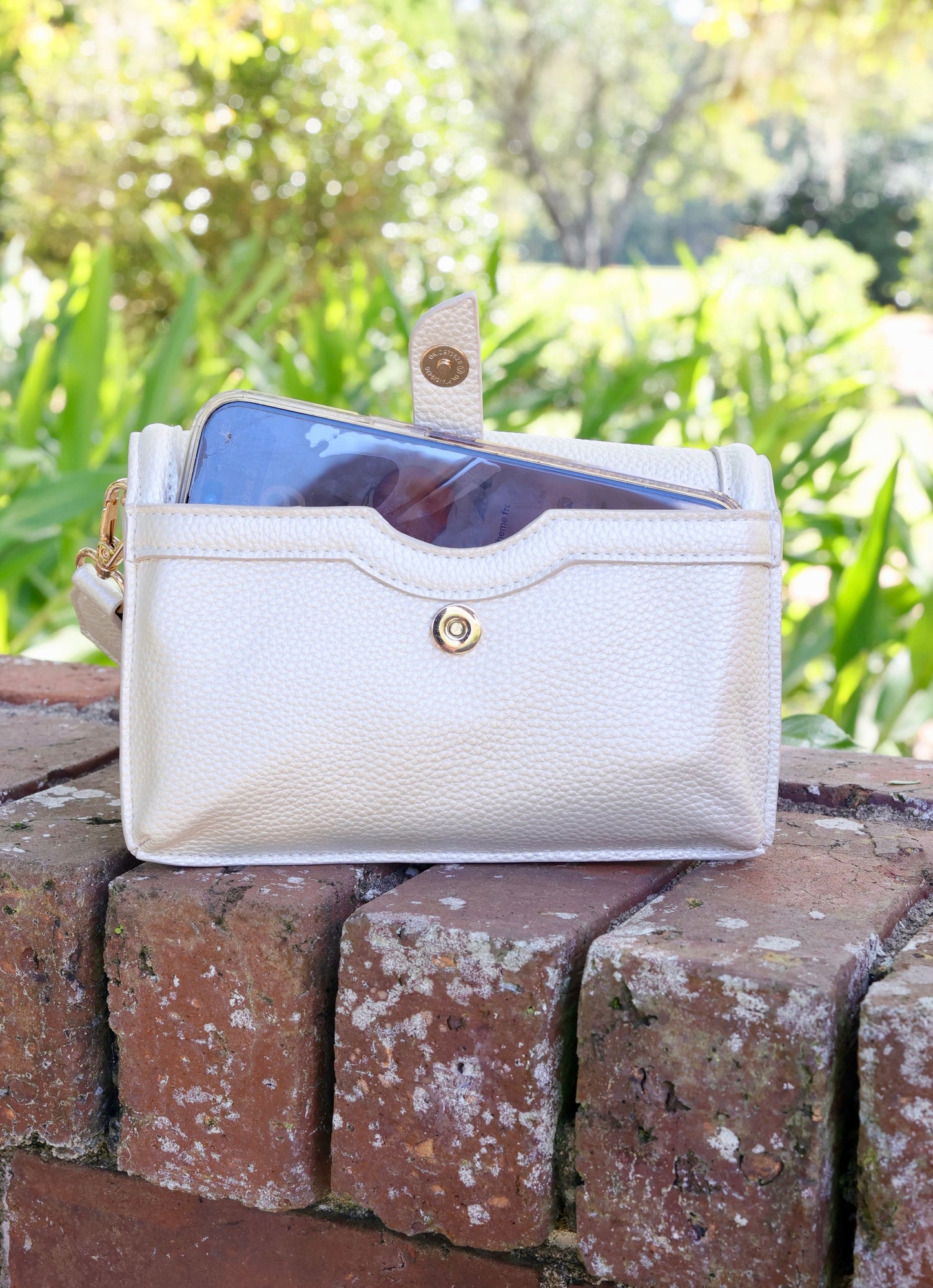 Maverick Crossbody with Pocket Pearl