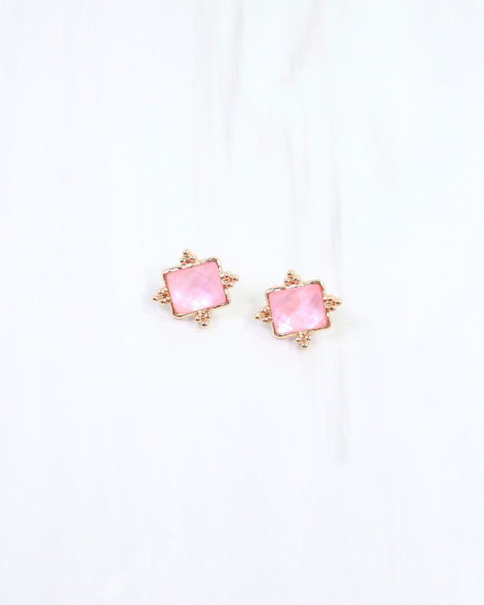 Kerang Square Facited Stud Earring Pink