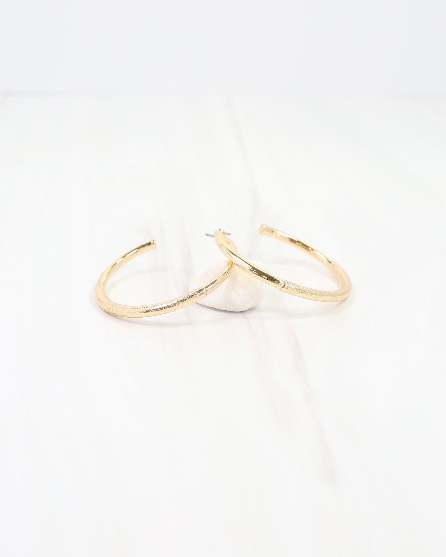 Tulsa Textured Hoop Earring Gold
