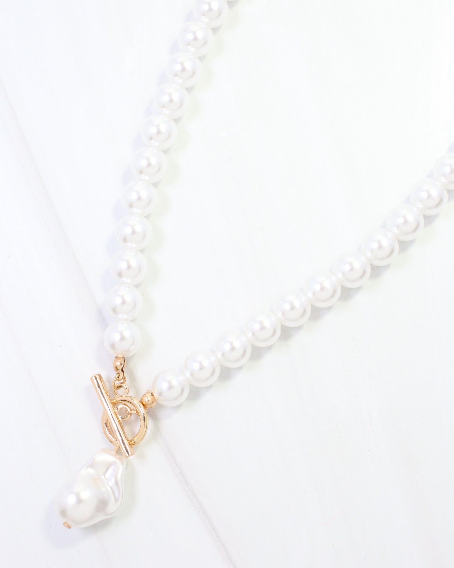Catalina Pearl Beaded Toggle Necklace Cream