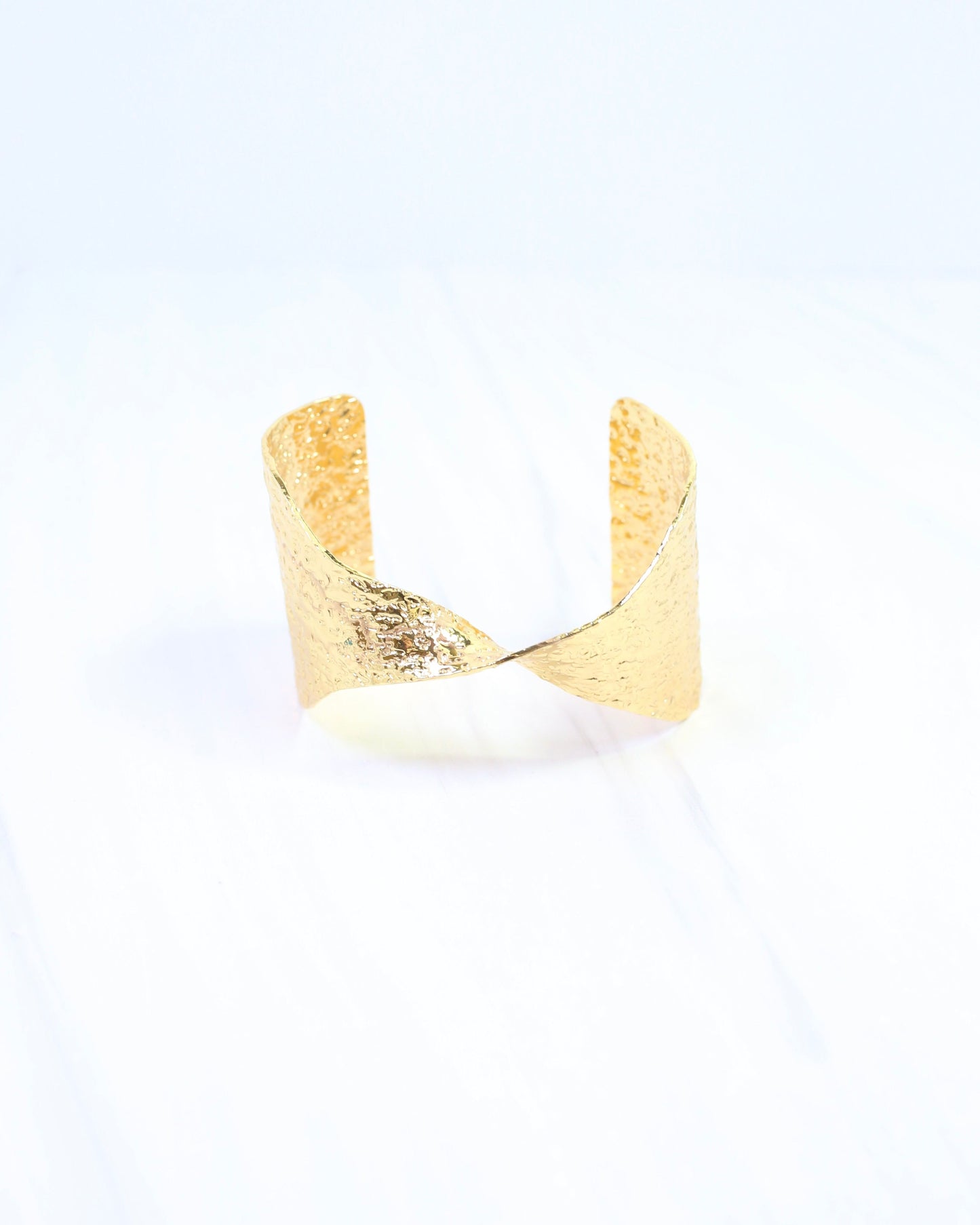 Nevah Textured Twist Cuff Bracelet WR Gold
