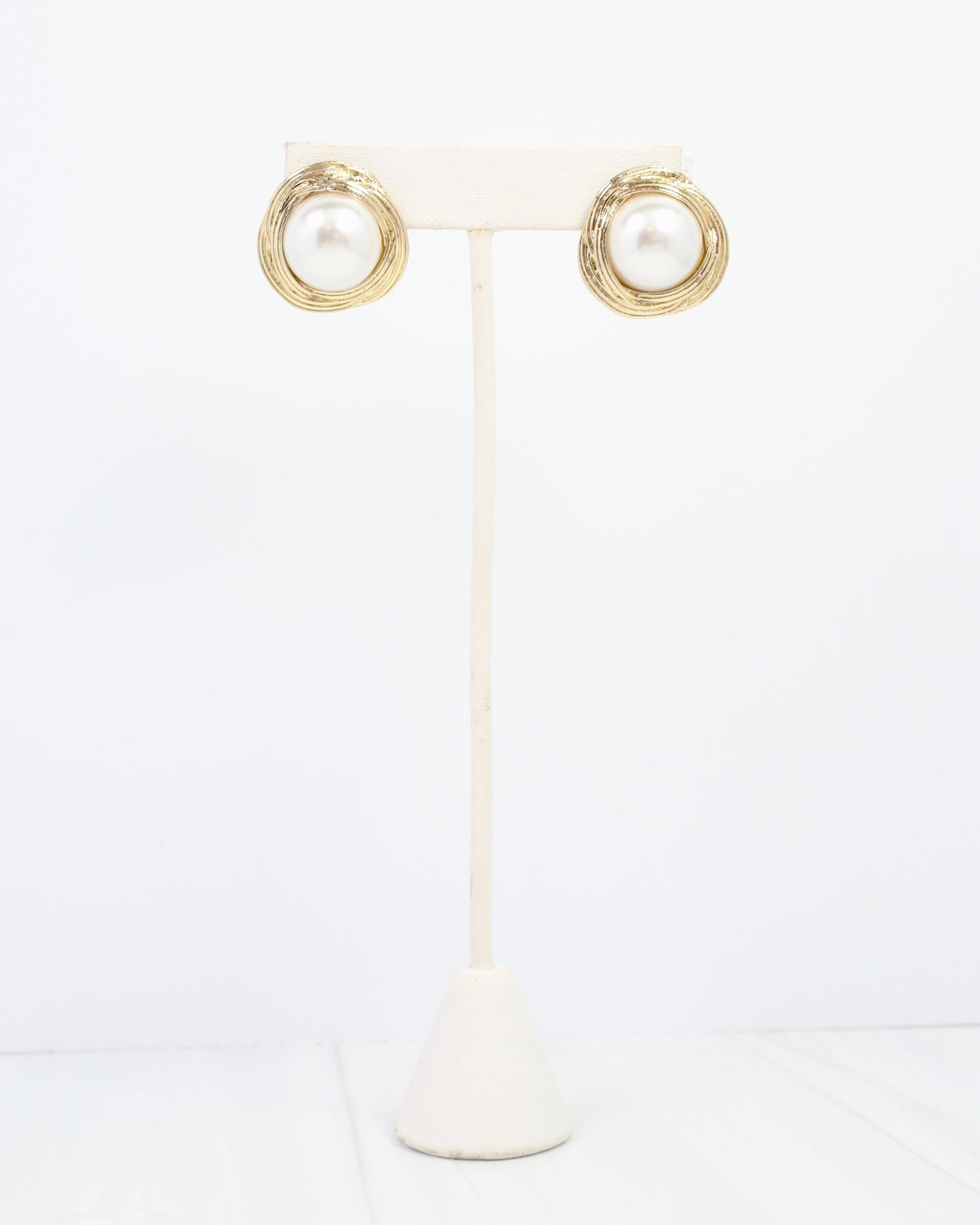 Enoch Pearl Stud Earring Gold