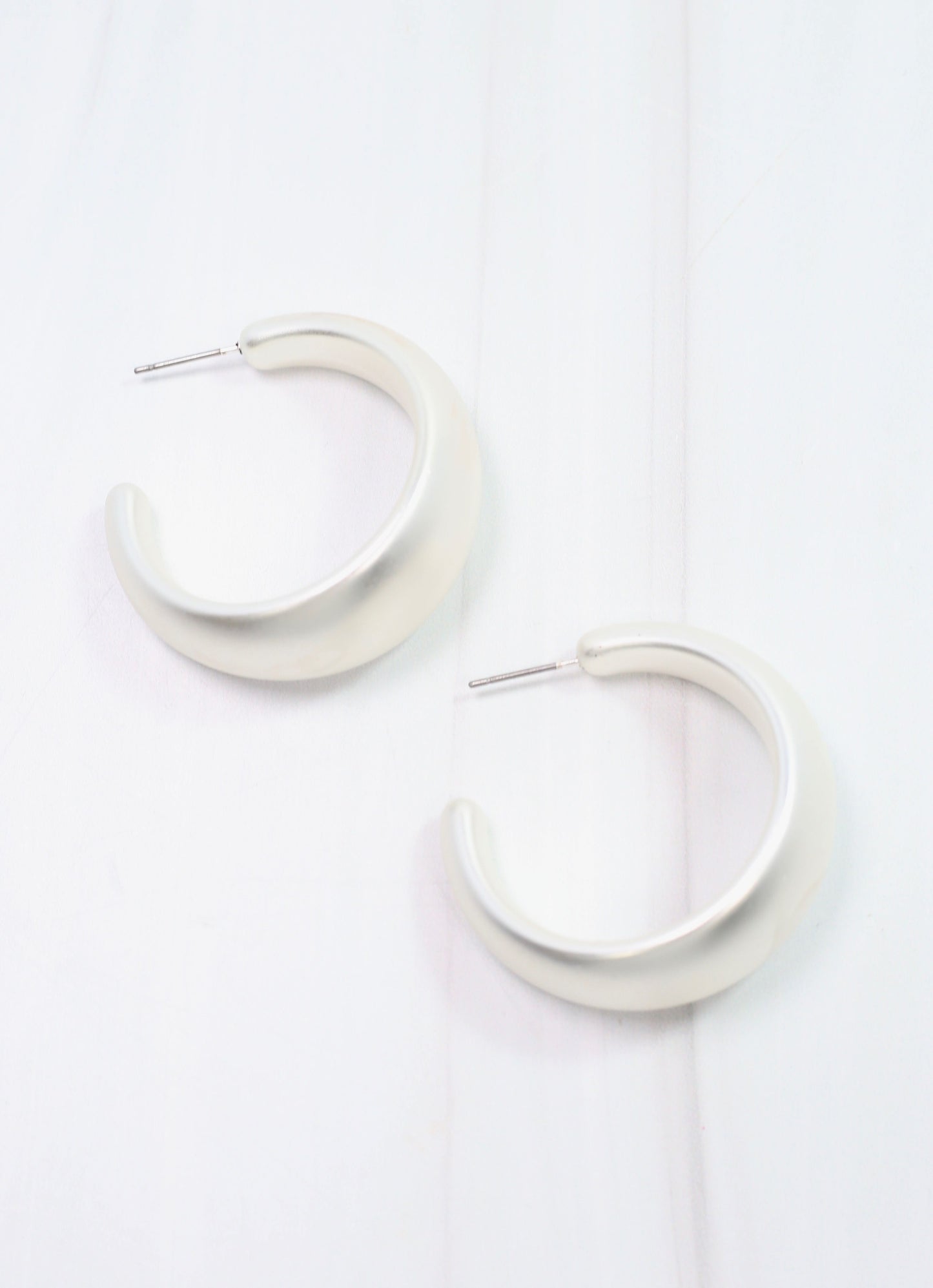 Ridgeway Hoop Earring Matte Silver